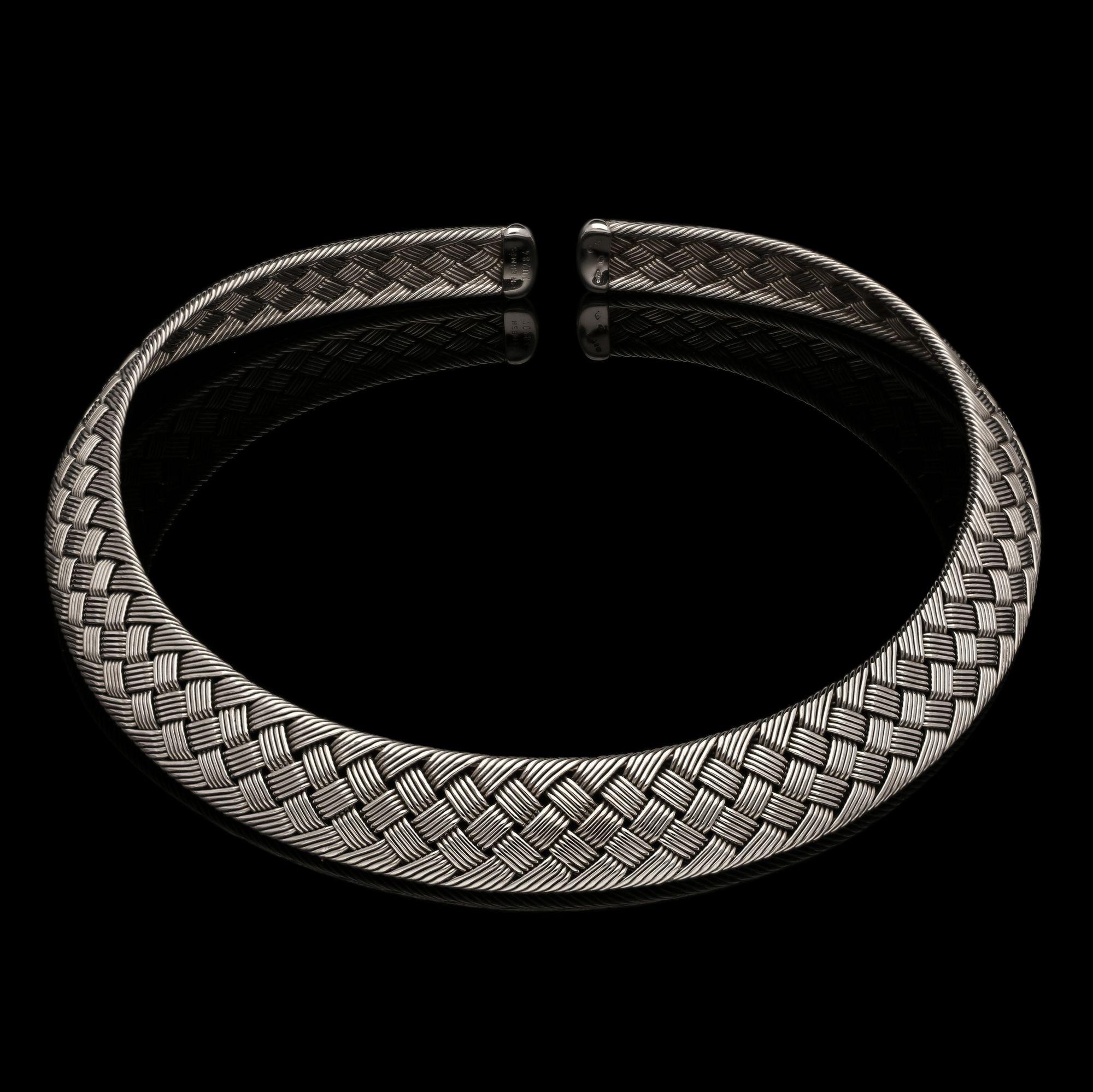 Hermes Collier Torque tissé en or blanc 18ct, Circa 1990 en vente 2