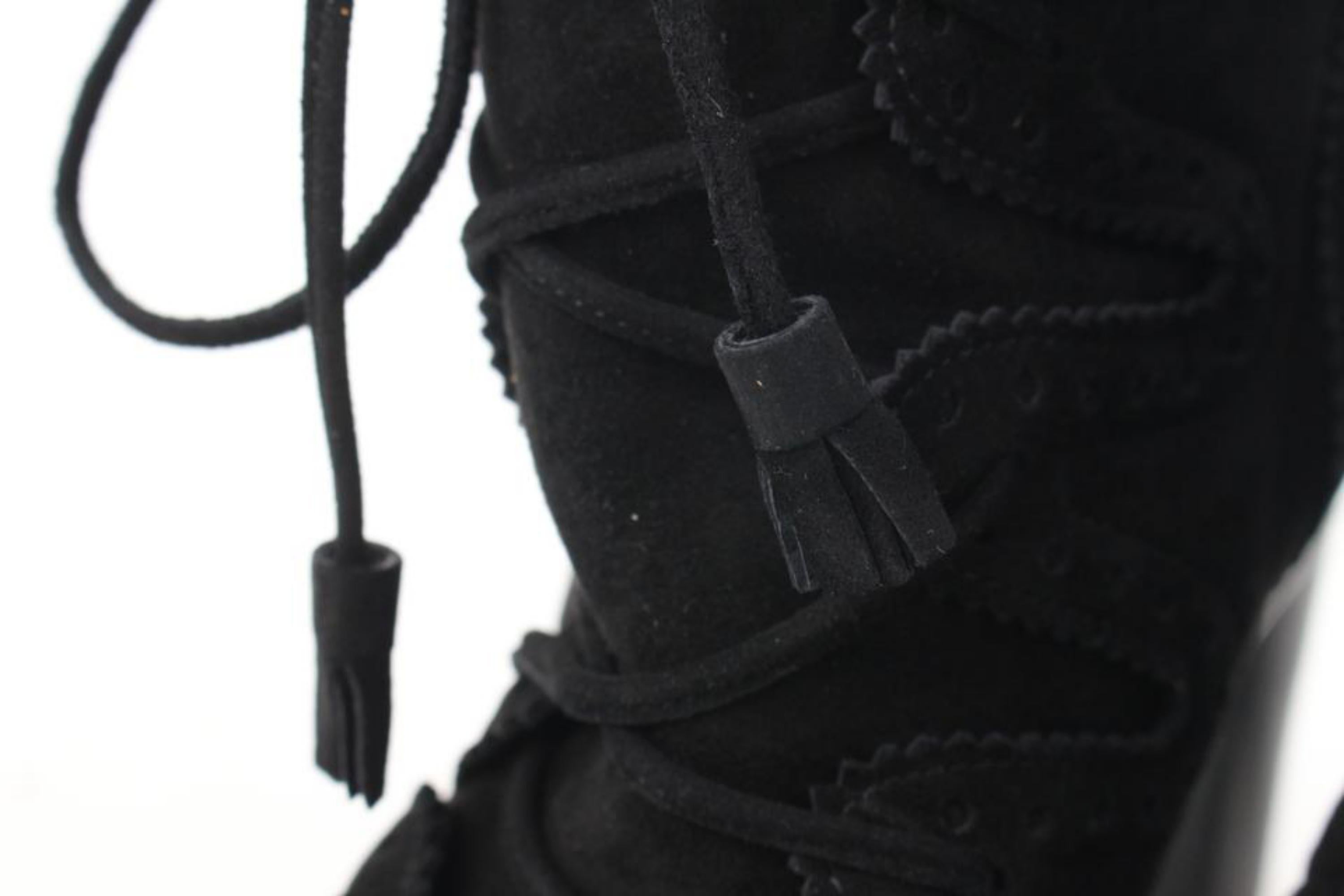 Hermès Size 35.5 Black Suede Perforated Wingtip Booties 63h32s en vente 4