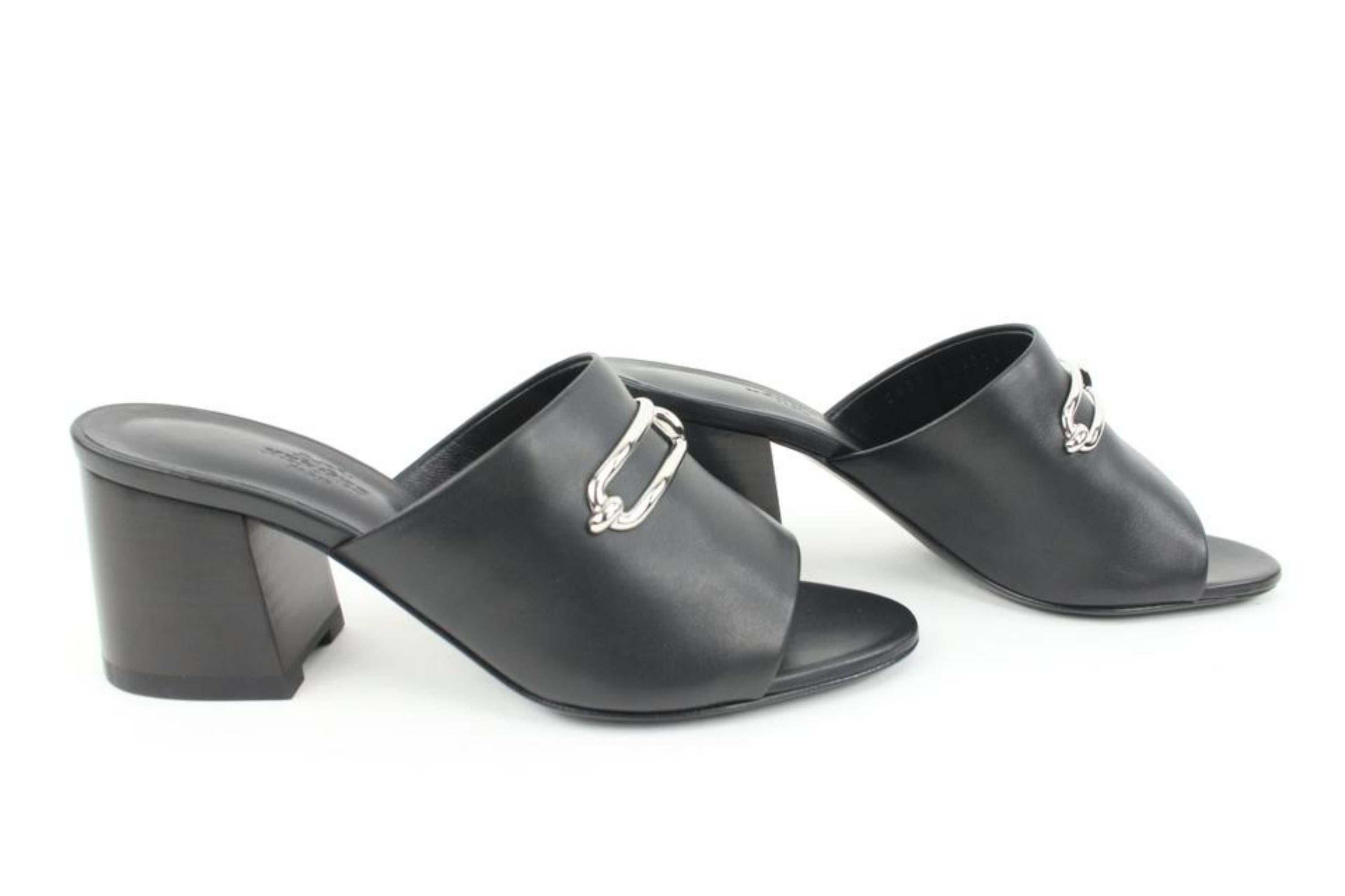 Hermès Size 36.5  Black x Silver  Leather Camilla Mules Femme 60 S126H54
Date Code/Serial Number: CM21128672010
Made In: Italy
Measurements: Length:  9