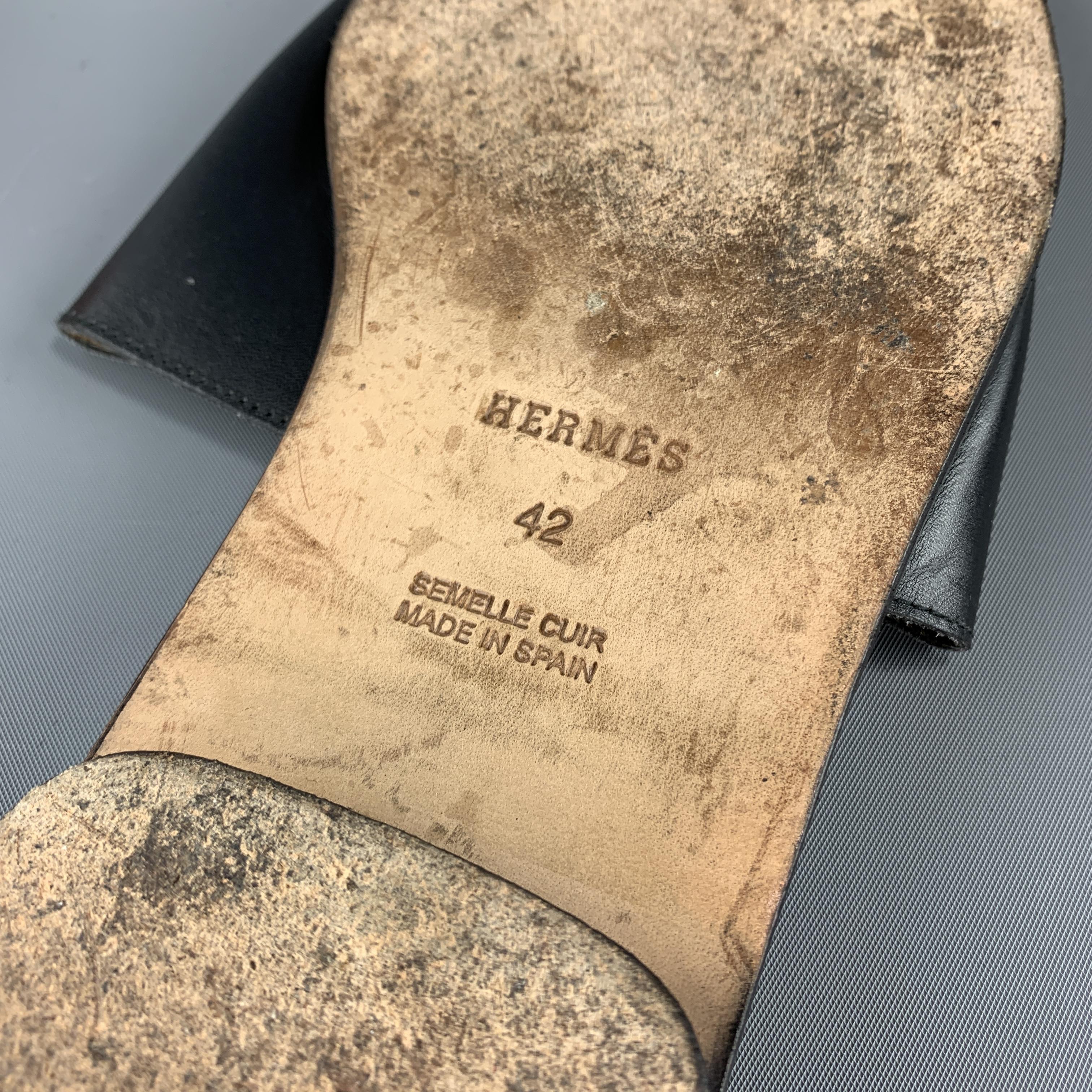 HERMES Size 9 Black Contrast Stitch Leather Slip On H Strap Sandals 1