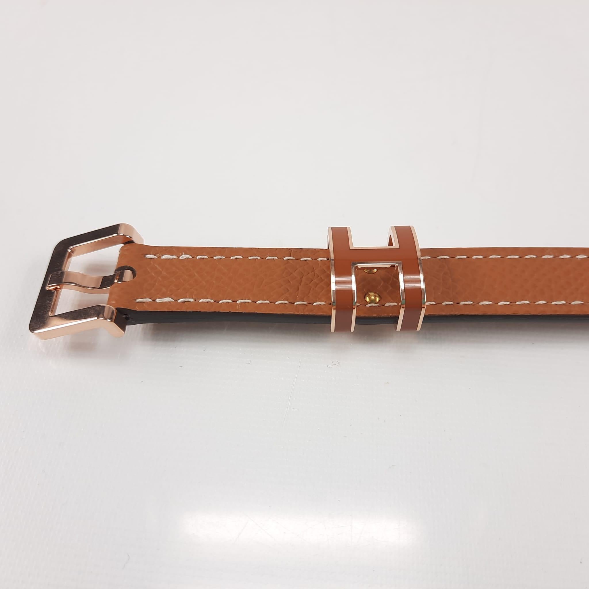 Size 90. Leather belt in Epsom calfskin with rose gold-plated buckle. Width: 15 mm