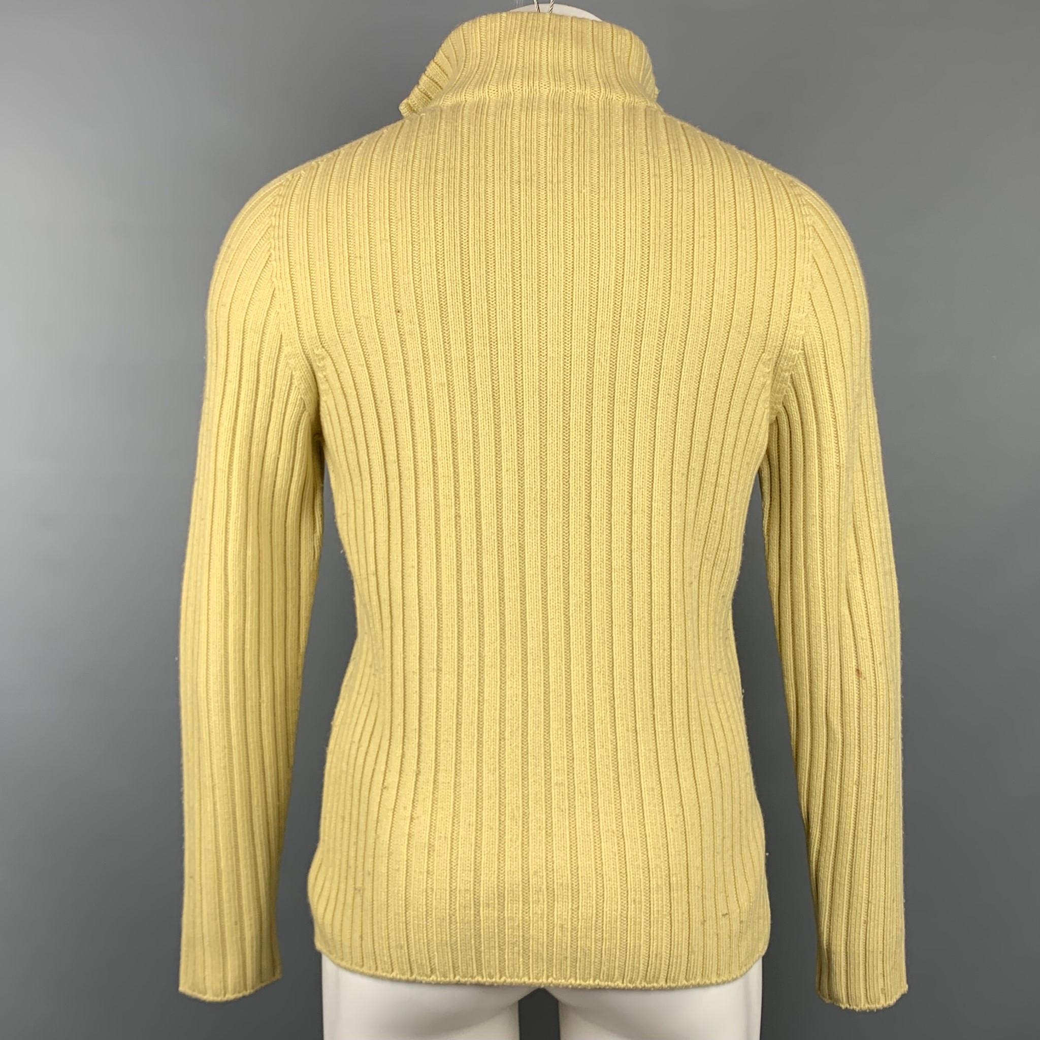 yellow cashmere yarn