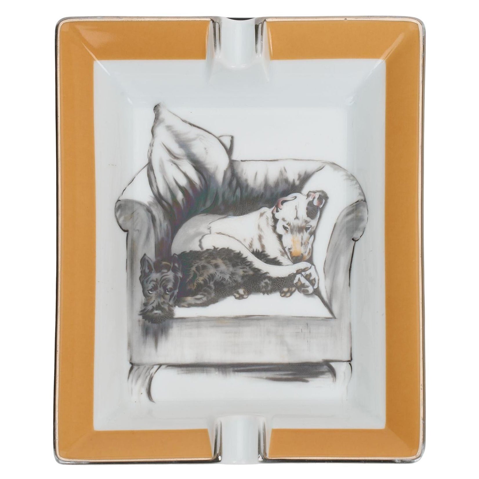 Hermès Sleeping Dogs Porcelain Ashtray Aldin en venta