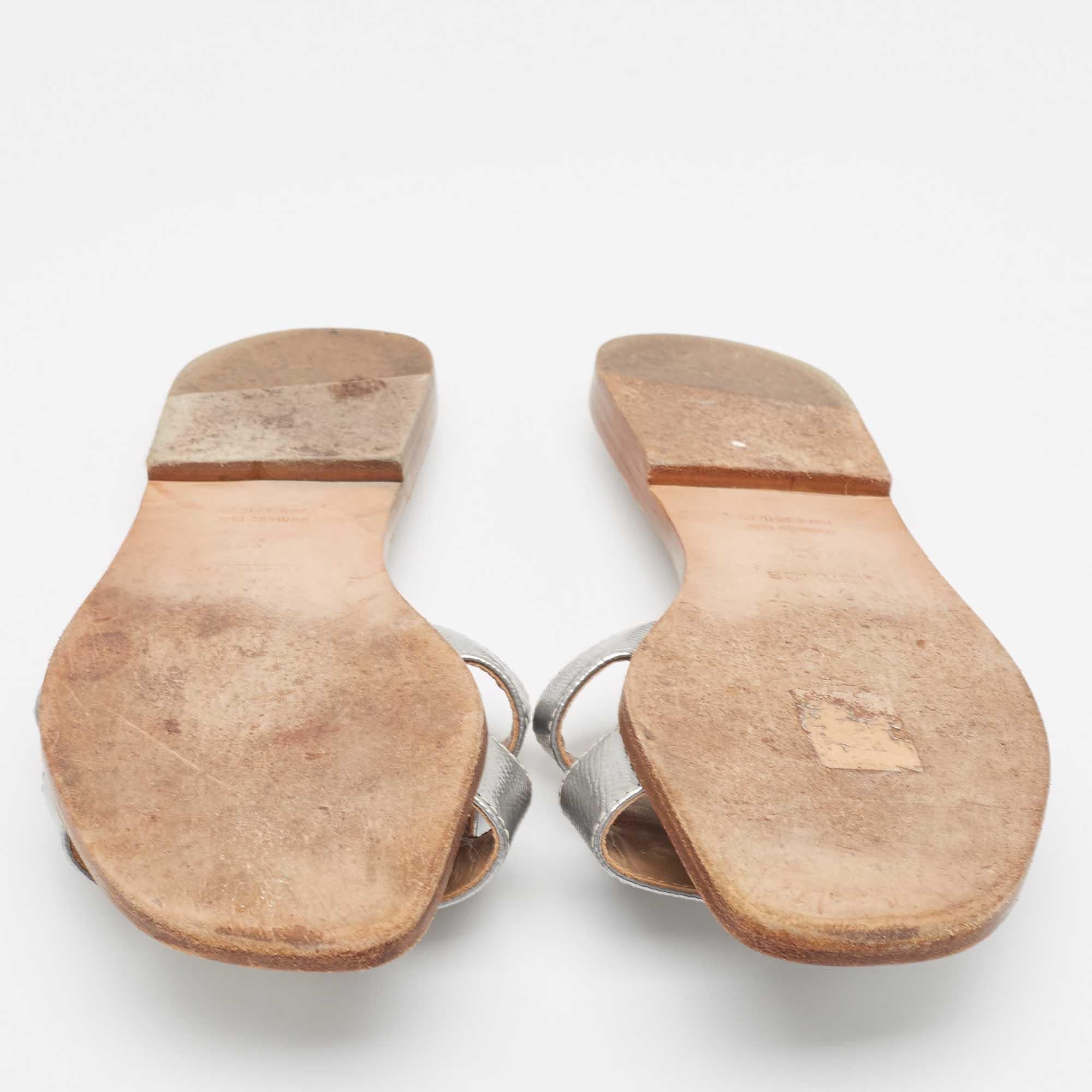 Hermes Slide Oran en cuir Slide Taille 39 en vente 1