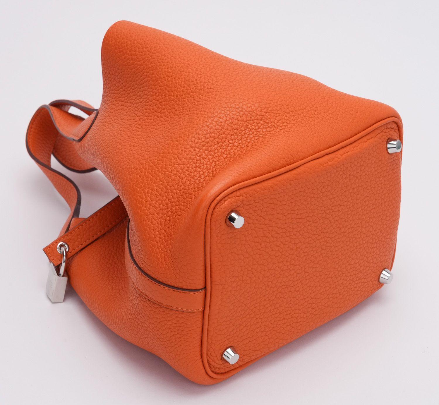 Hermès SM Orange Picotin Lock Handbag In Excellent Condition In West Hollywood, CA