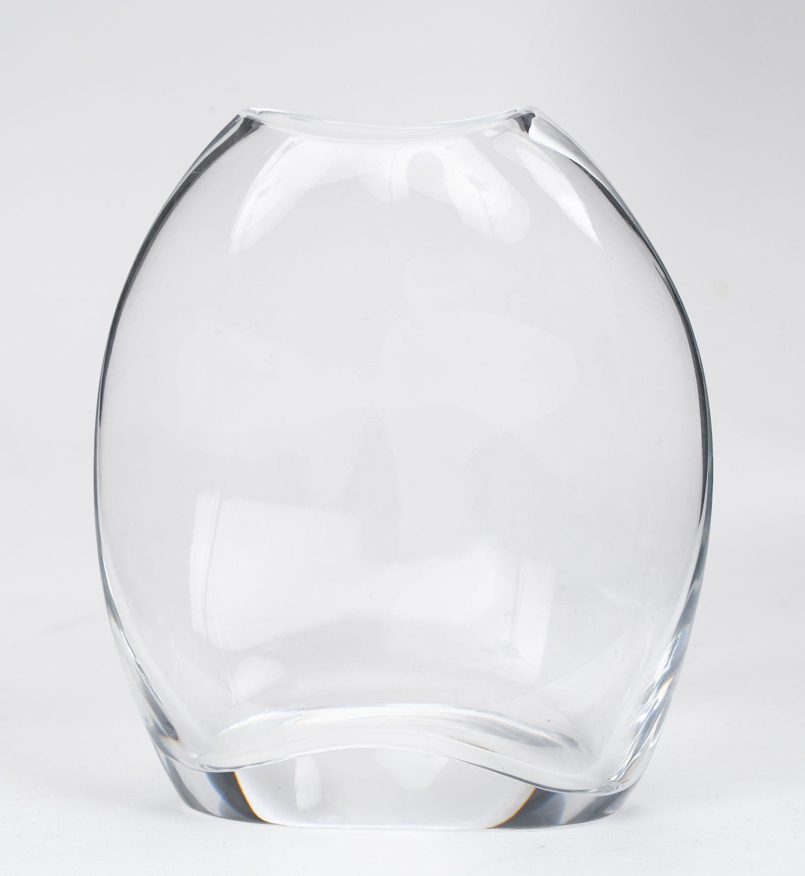 Vaso a petali di vetro piccolo di Hermès In condizioni ottime in vendita a West Hollywood, CA