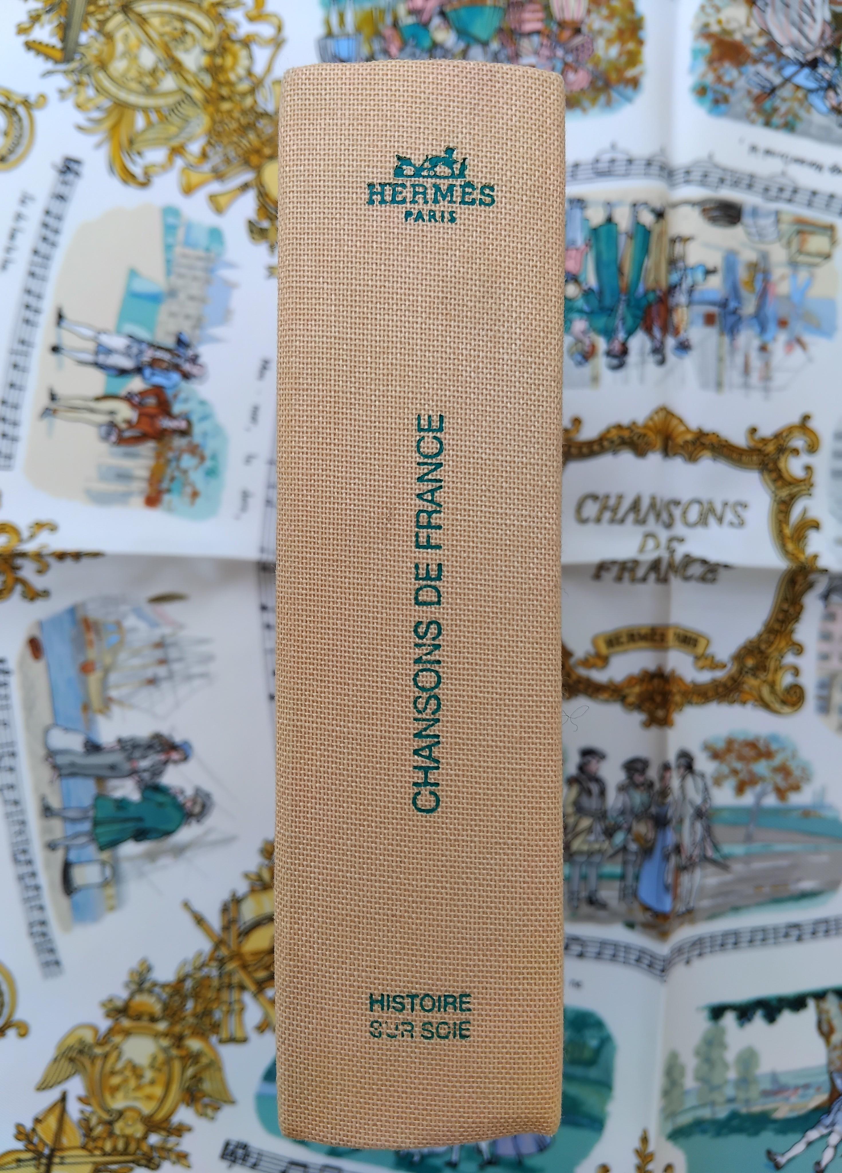 Hermès Kleiner Schal Gavroche Chansons de France LeDoux in Box im Angebot 9