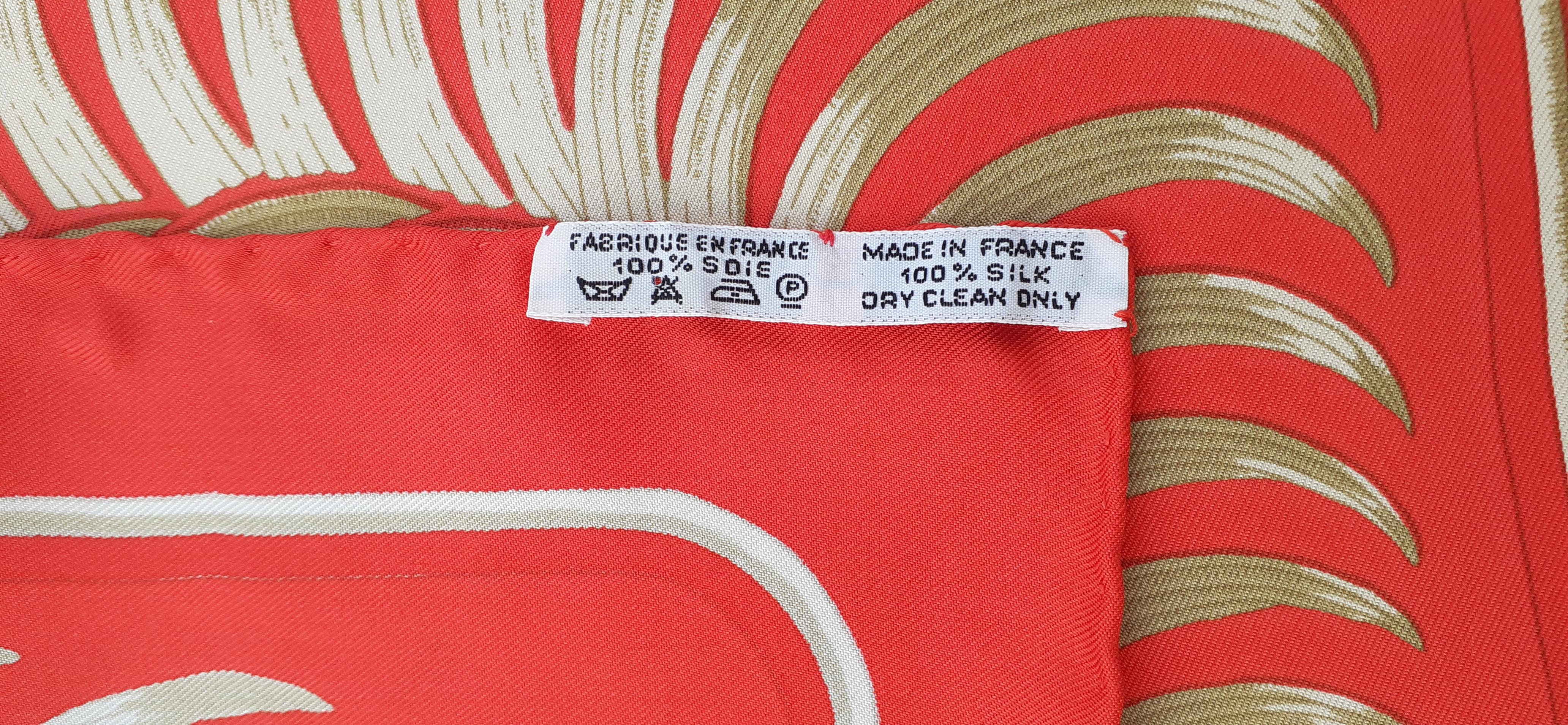 Petite écharpe en soie Hermès Gavroche Pocket Square Tigre Royal Fleuri 16' en vente 2