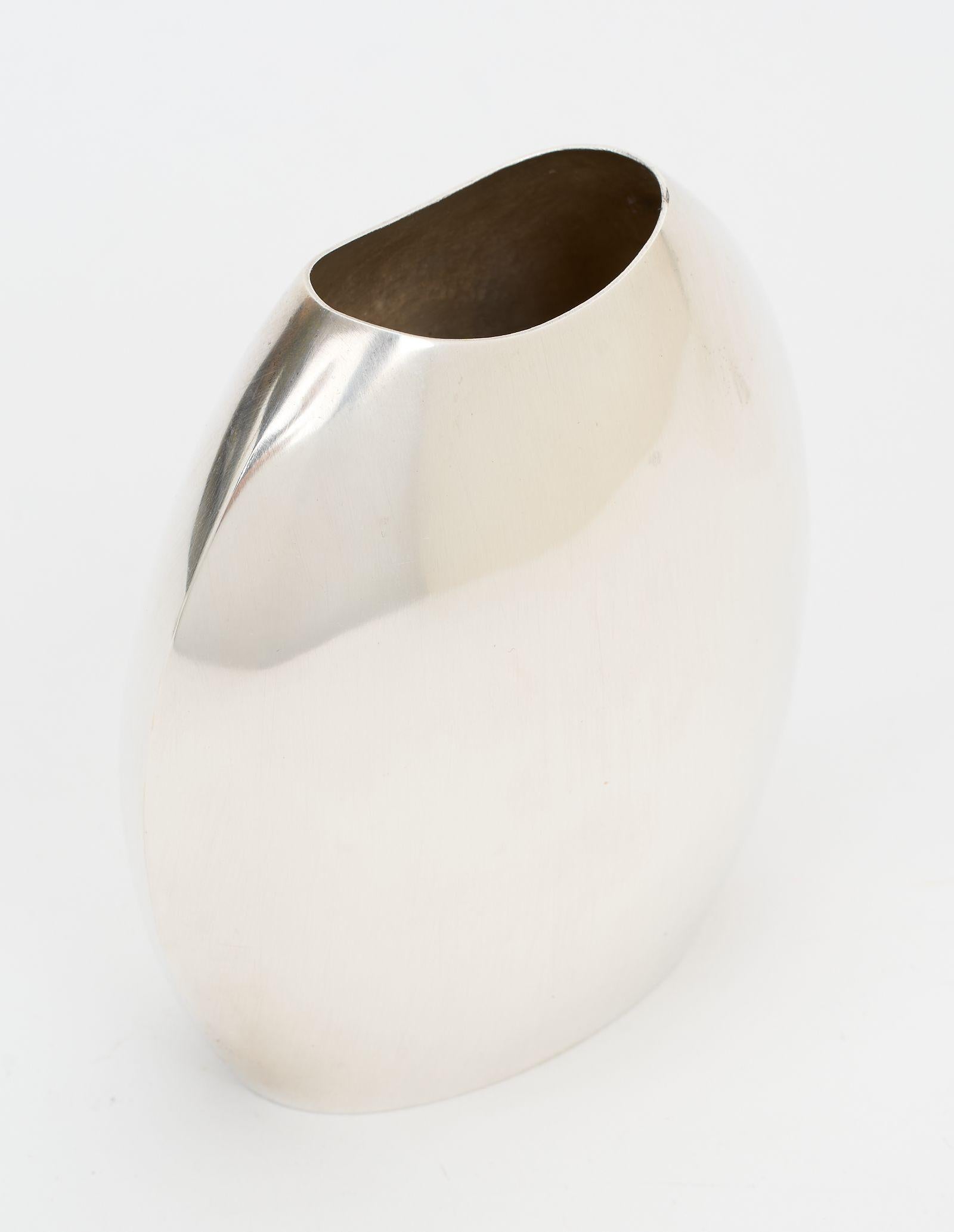 Hermès Small Silver Plate Metal Vase For Sale 1