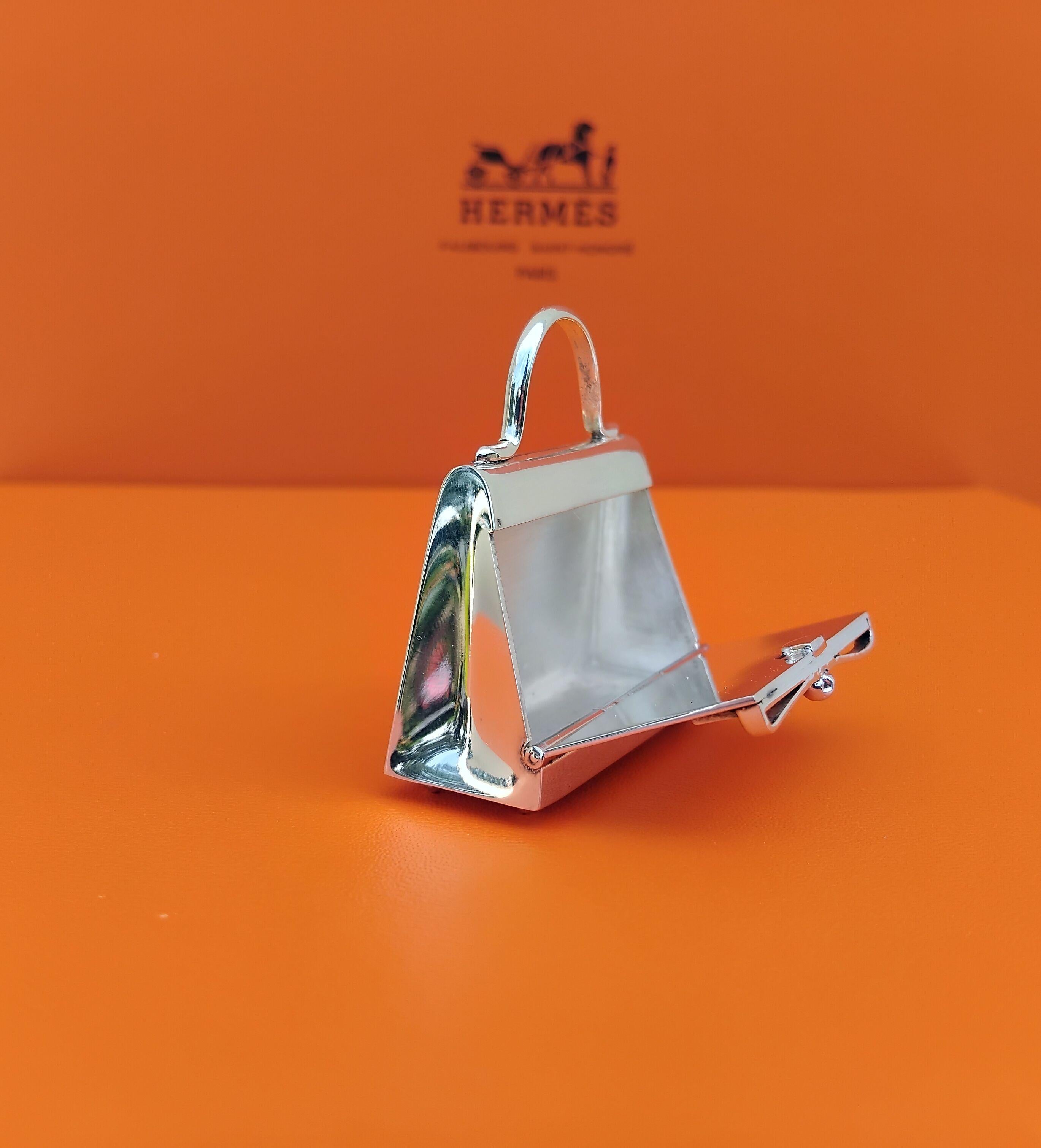 Hermès Smallest Kelly Bag Pill Box in Silver with Mirror 12