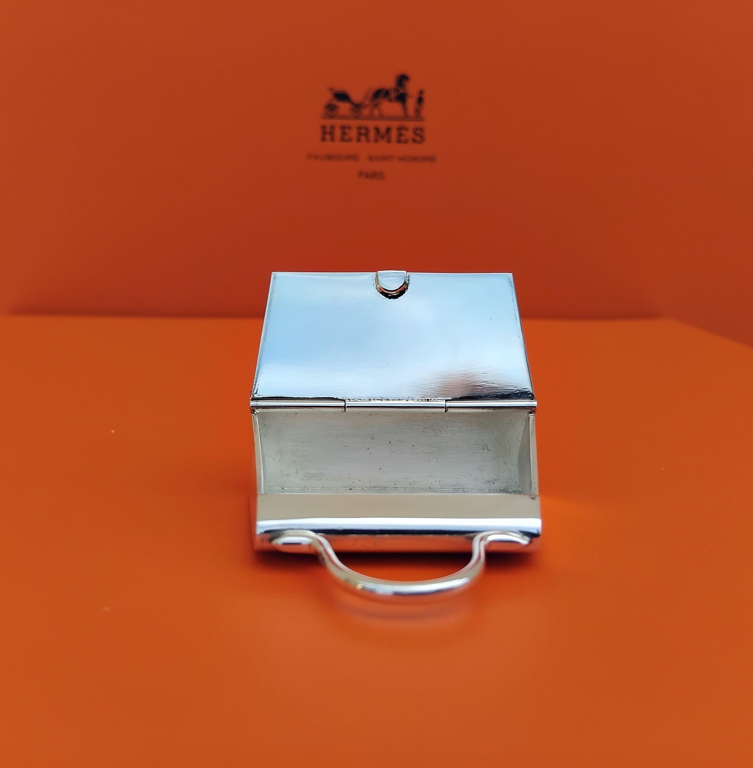 Hermès Smallest Kelly Bag Pill Box in Silver with Mirror 13