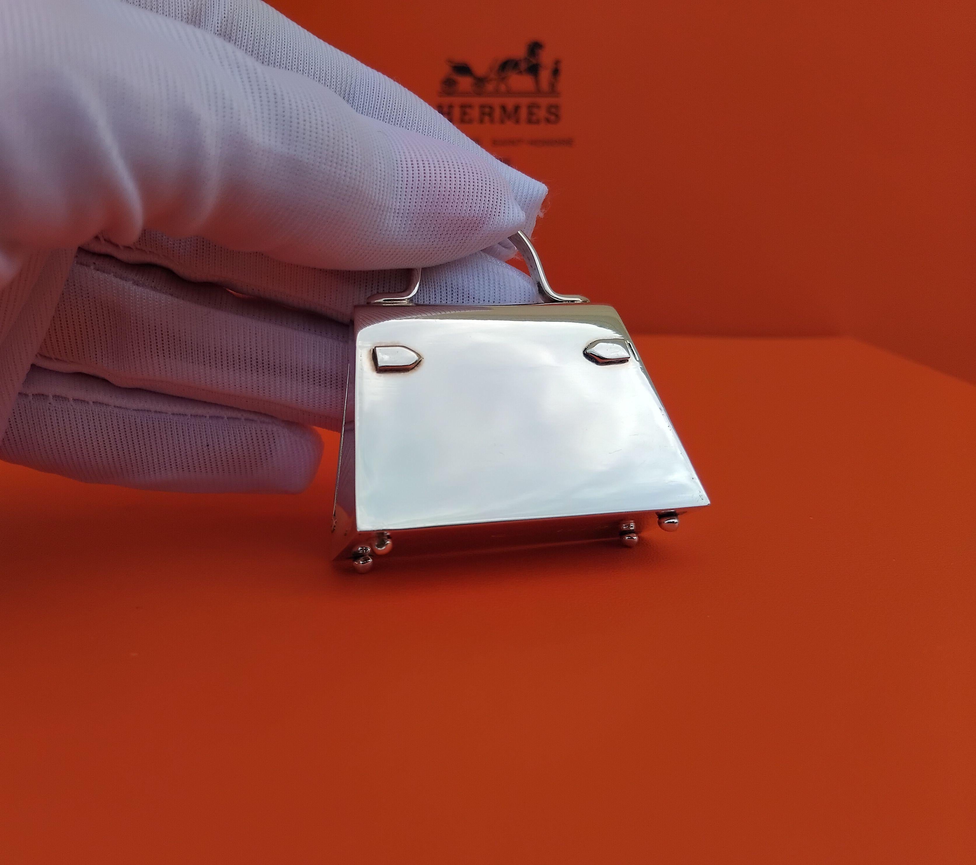 Hermès Smallest Kelly Bag Pill Box in Silver with Mirror 3