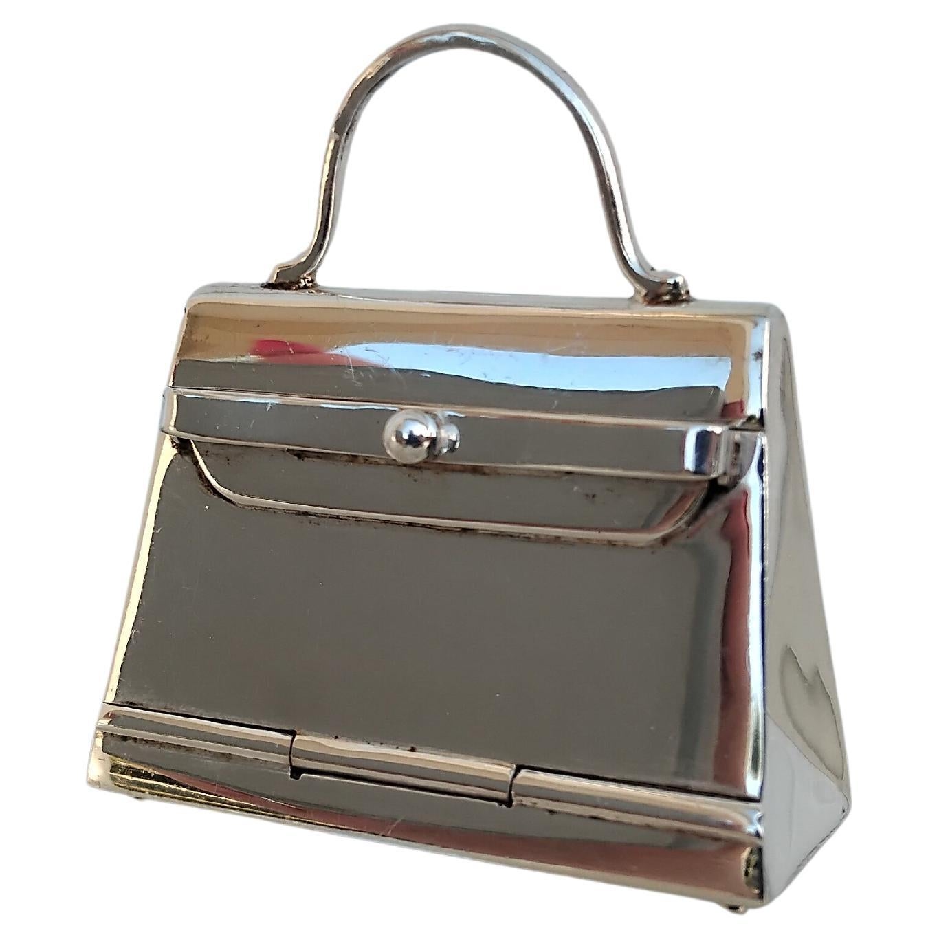 Hermès Smallest Kelly Bag Pill Box Sterling Silver with Mirror In Good Condition In Corcoué Sur Logne, Loire-Atlantique