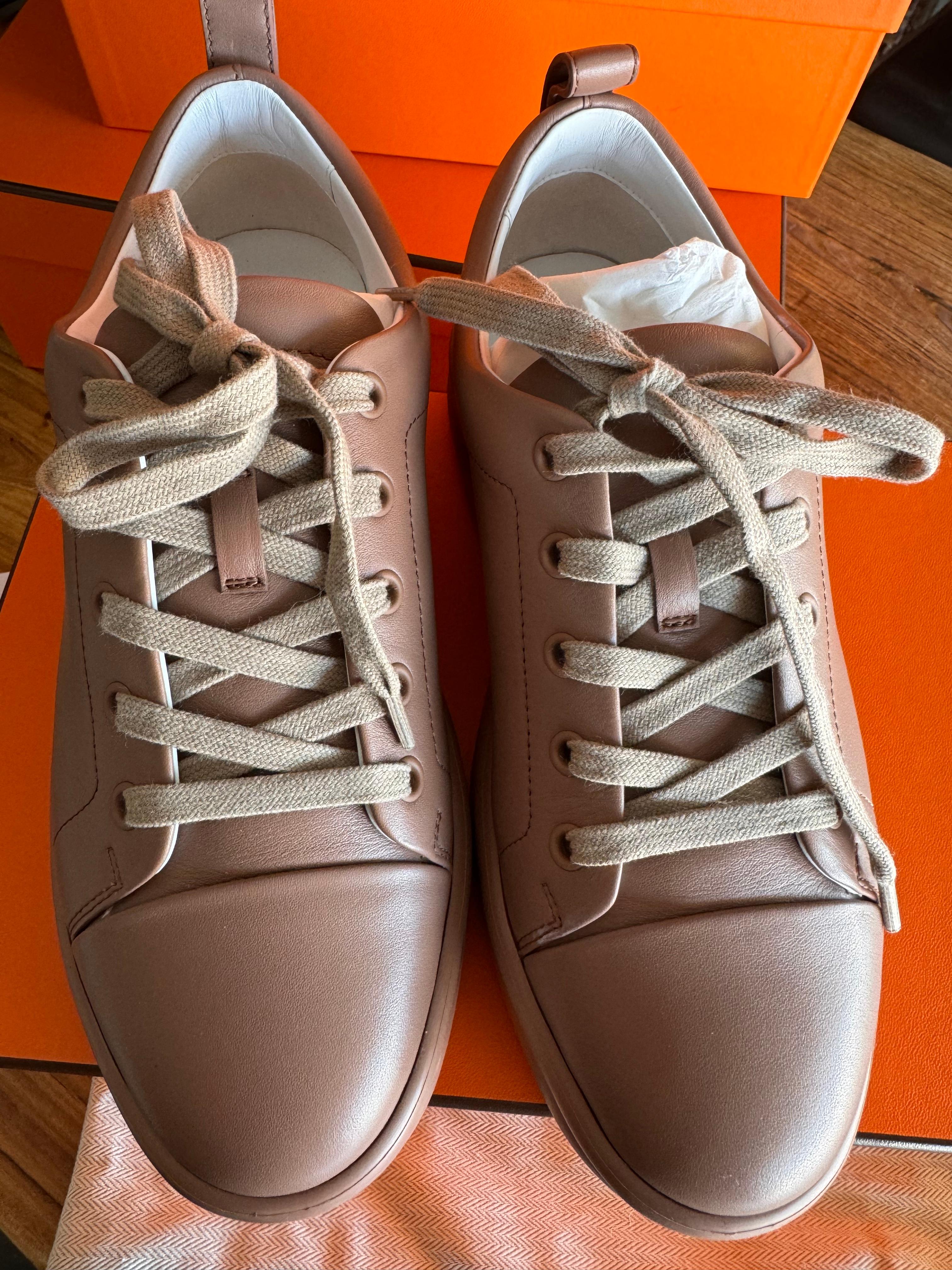 Hermes Sneaker Femme Happy in Rose Perle size 38  In New Condition For Sale In Toronto, CA