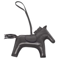 Hermes So Black Milo Leather GriGri Rodeo Bag Charm GM