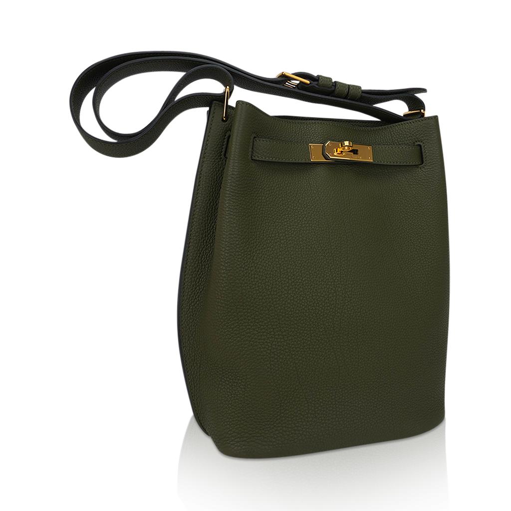 Mightychic offers an Hermes So Kelly bag featured in richly saturated Vert Veronese.
The So Kelly was introduced in 2008 and was the fresh update from the Sport Kelly bag and is rare to find.
Retired, this divine Vert Veronese colour is a great