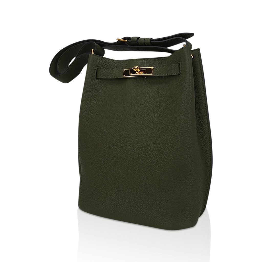 Women's Hermes So Kelly 22 Vert Veronese Tote Shoulder Bag Gold Hardware Togo Leather