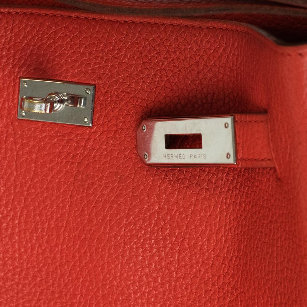 HERMÈS, So Kelly in red leather For Sale 1