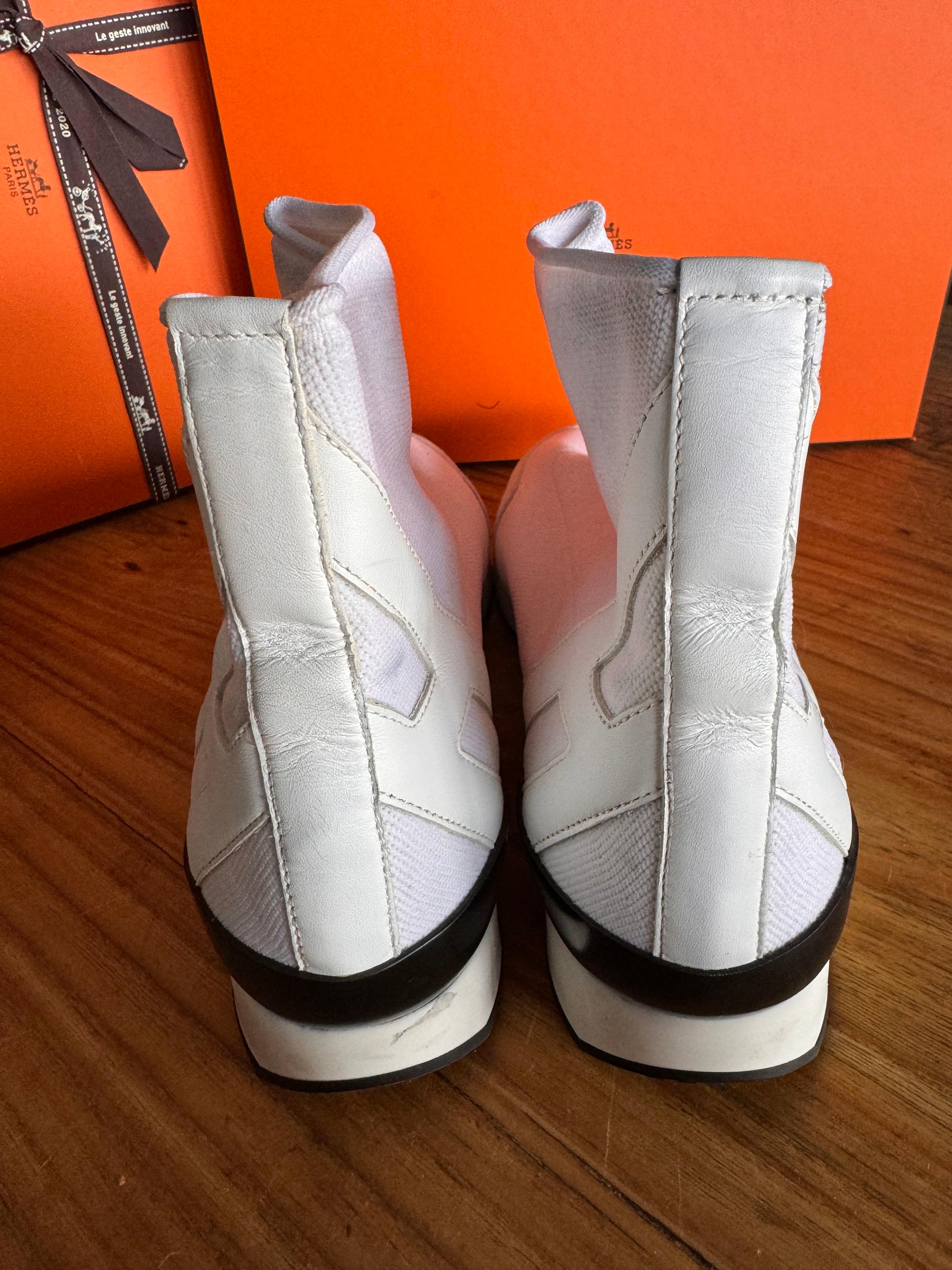 Hermes Socks Sneaker in white with Leather H logo  size 38  For Sale 1