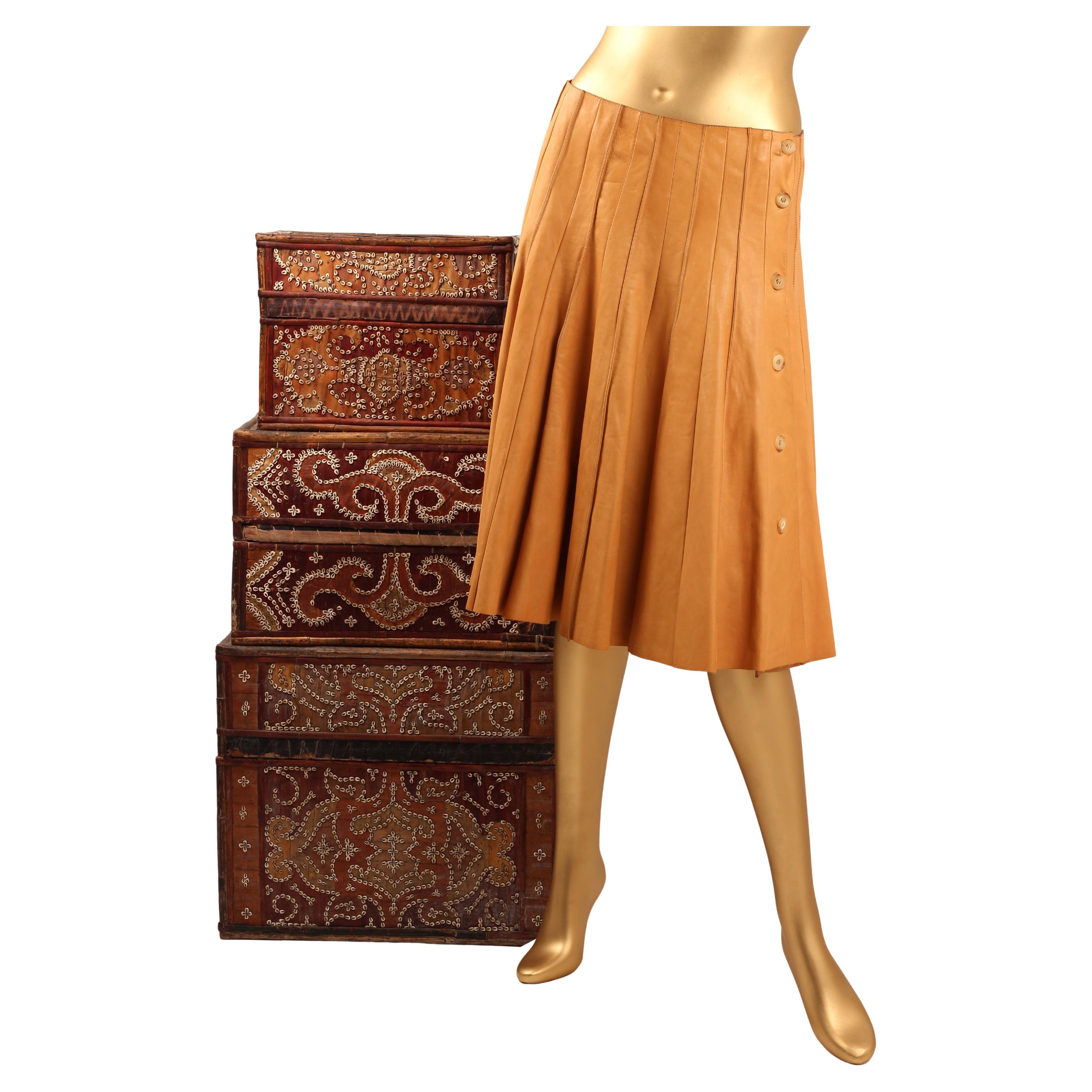 Hermès Soft Leather Pleated Skirt - F/W 2005 Runway, Jean Paul Gaultier

OVERVIEW
A rare and collectible Hermès runway-documented skirt from Fall/Winter 2005, designed under Jean Paul Gaultier’s celebrated tenure as Creative Director