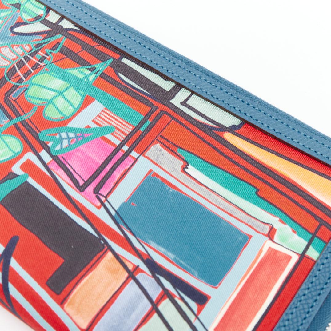HERMES Soie Cool Azap rosso stampa geometrica seta blu pelle zip intorno portafoglio in vendita 1