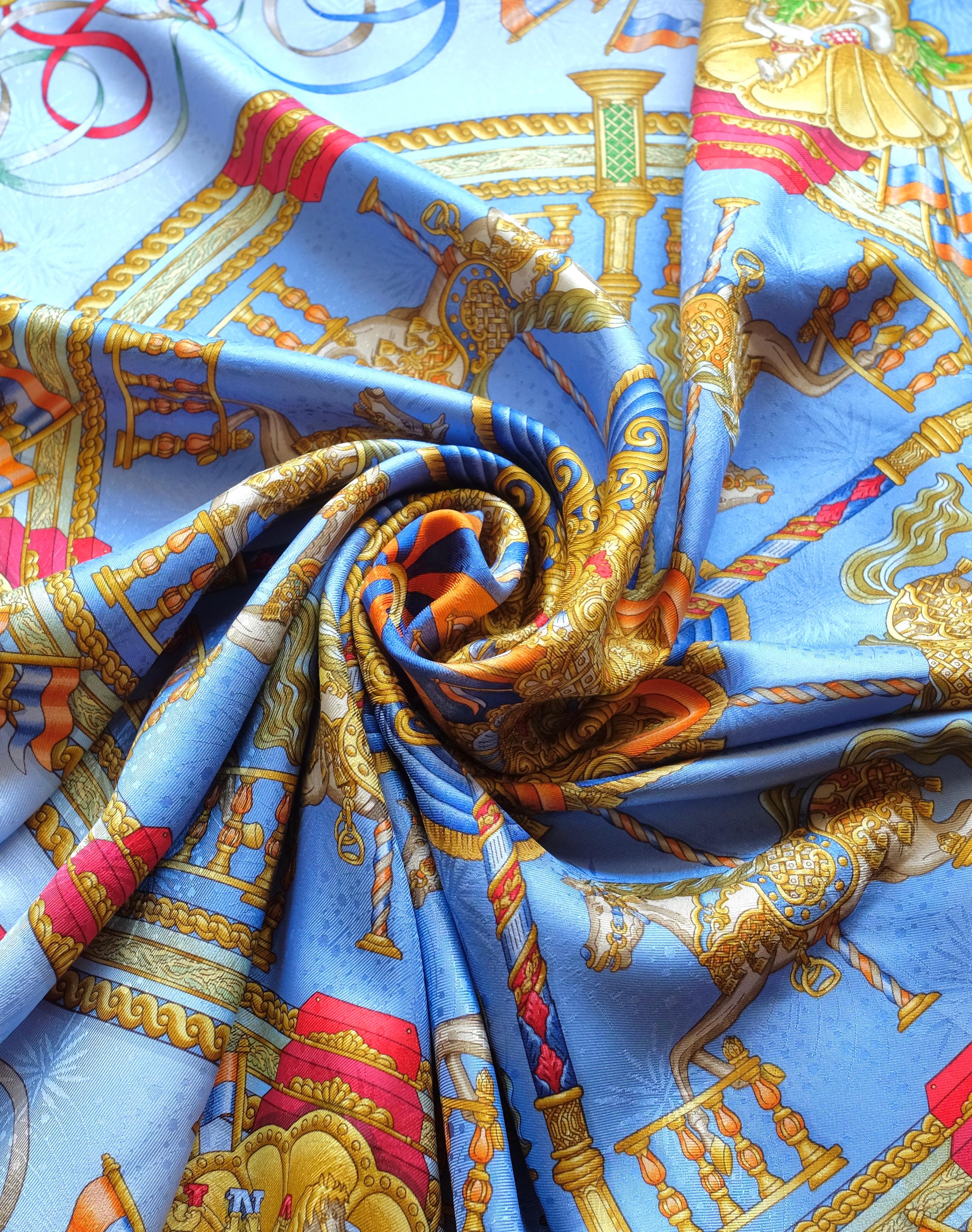 HERMÈS - Solk Scarf 