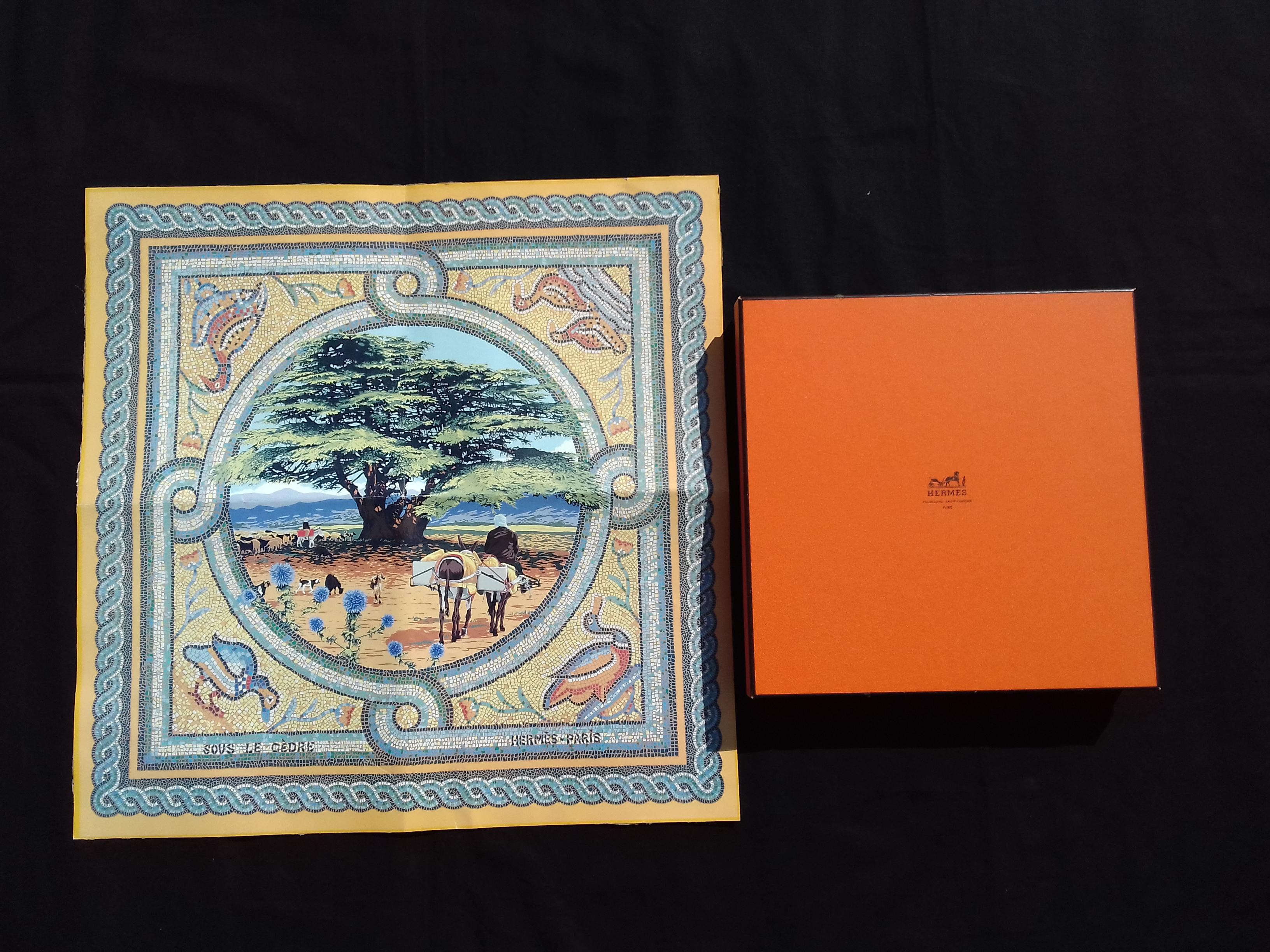 Holz Puzzle von Hermès Sous le Cèdre Dimitri Rybaltchenko  (Grau) im Angebot