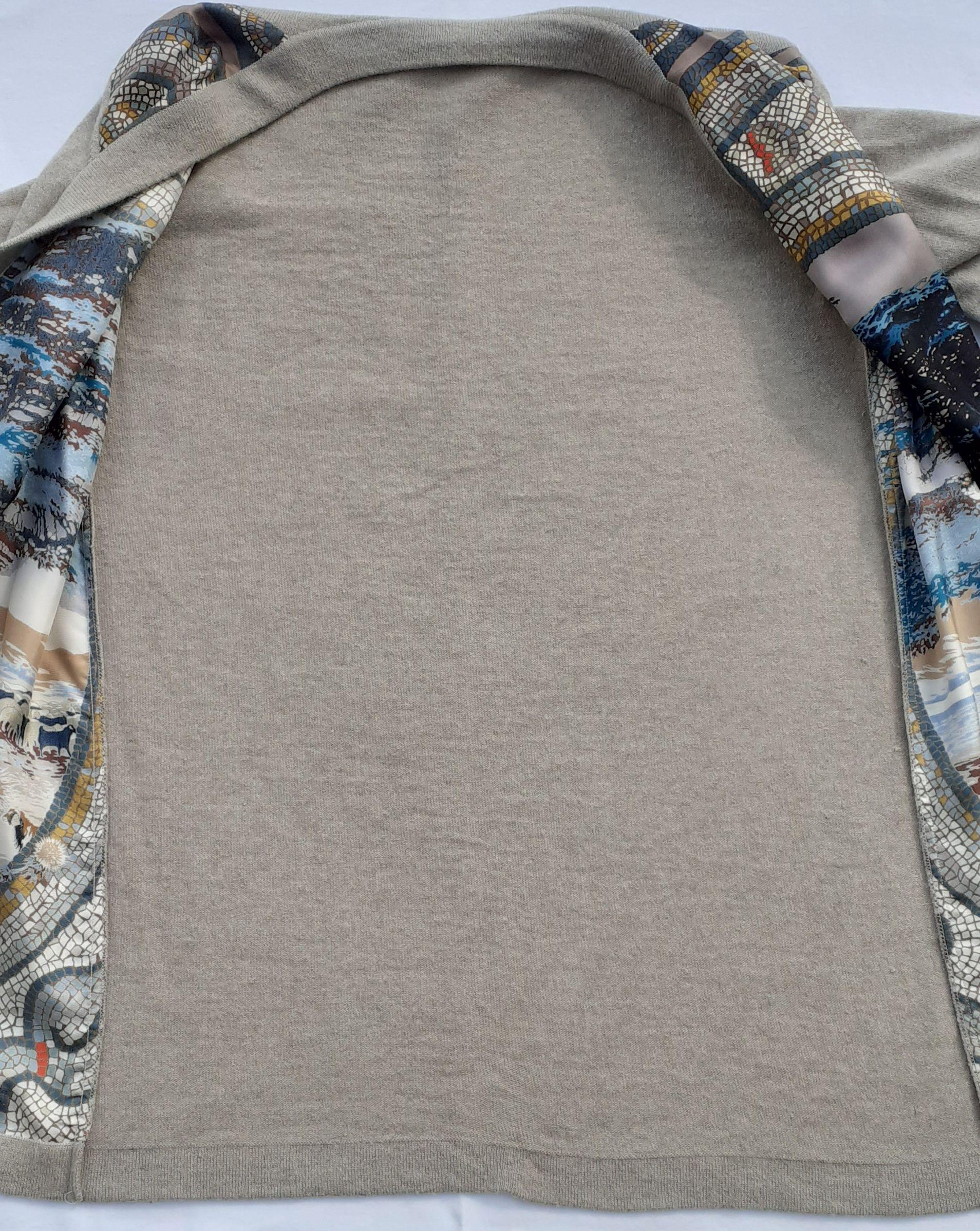 Hermès Sous le Cèdre Rybaltchenko Wool and Silk Vest Sweater Size S/M For Sale 6