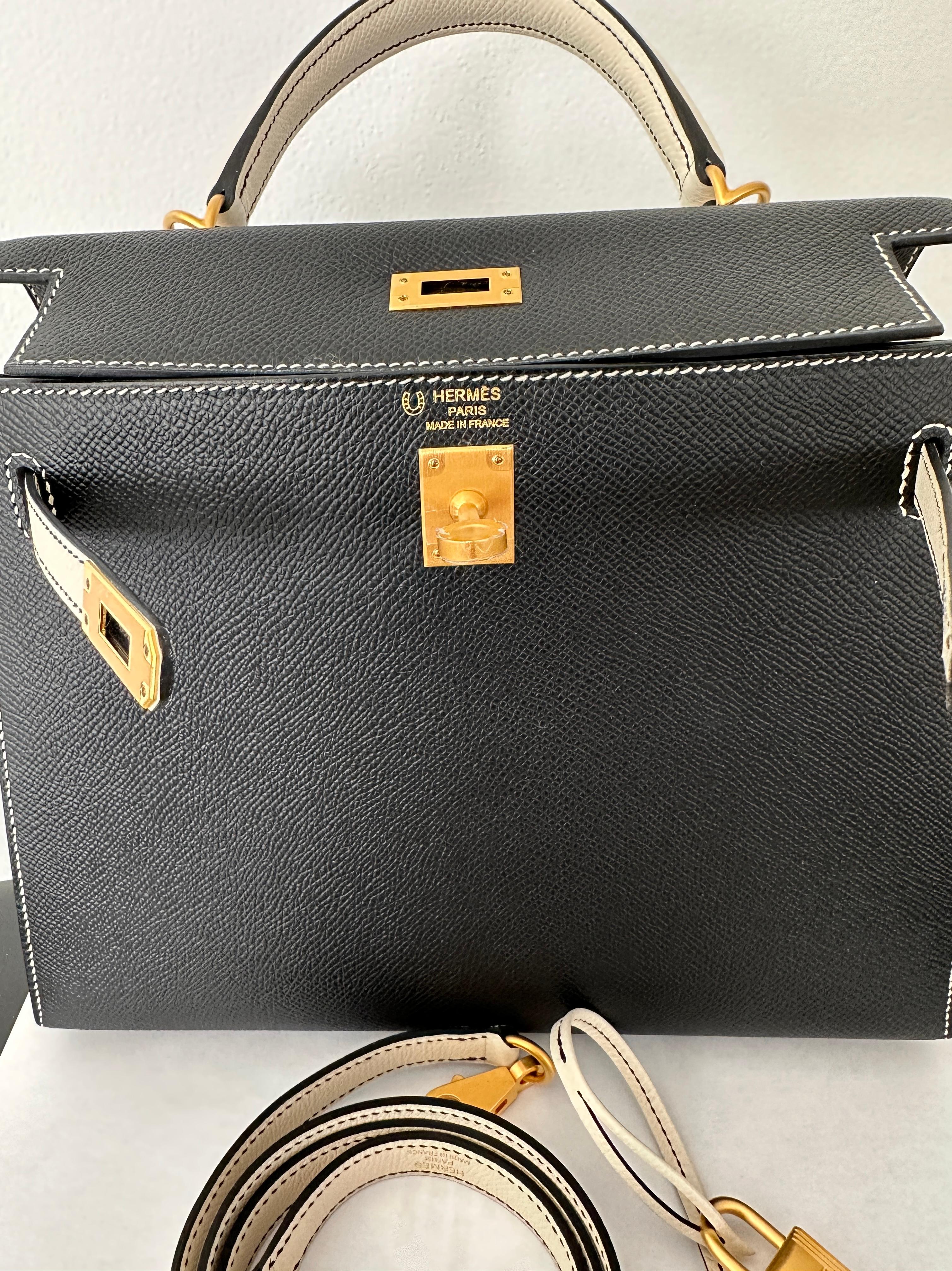 Hermès Special Order (HSS) Kelly Sellier 25 Black and Craie Epsom Brushed Gold  4