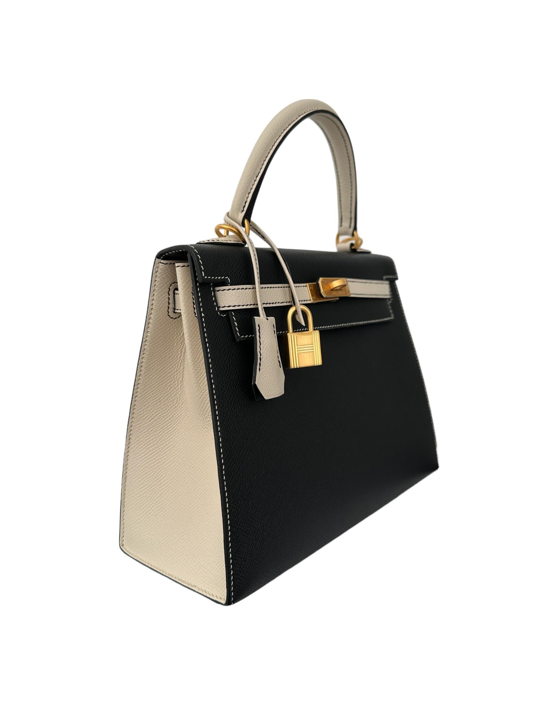 Women's or Men's Hermès Special Order (HSS) Kelly Sellier 25 Black and Craie Epsom Brushed Gold 