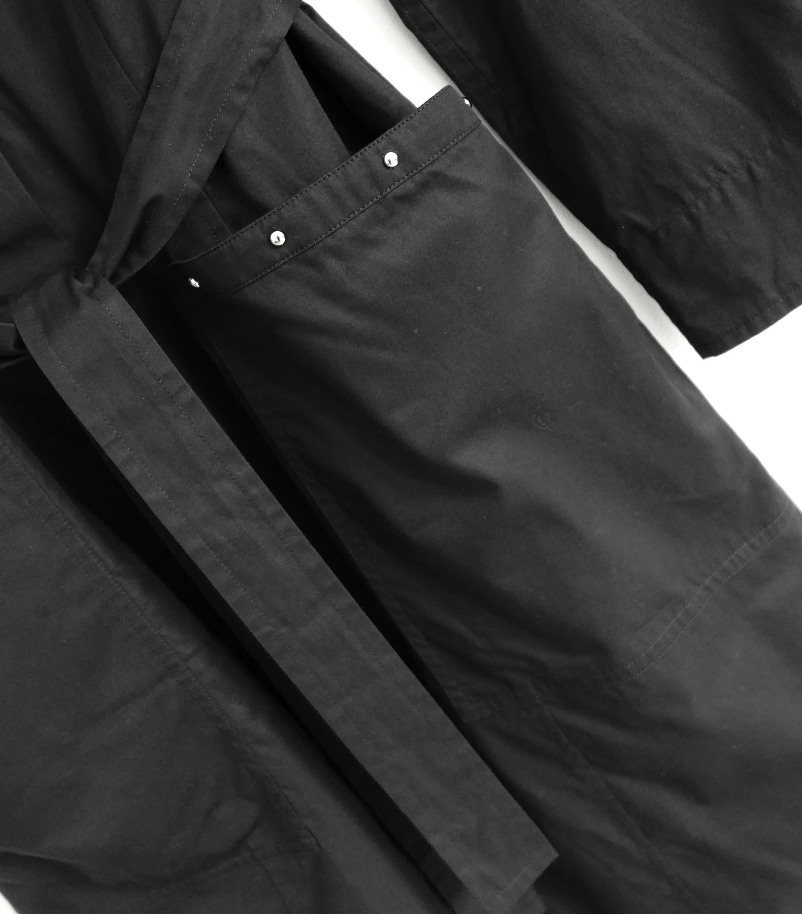 Hermes Frühjahr 2022 Nieten-Hemdkleid (Schwarz) im Angebot