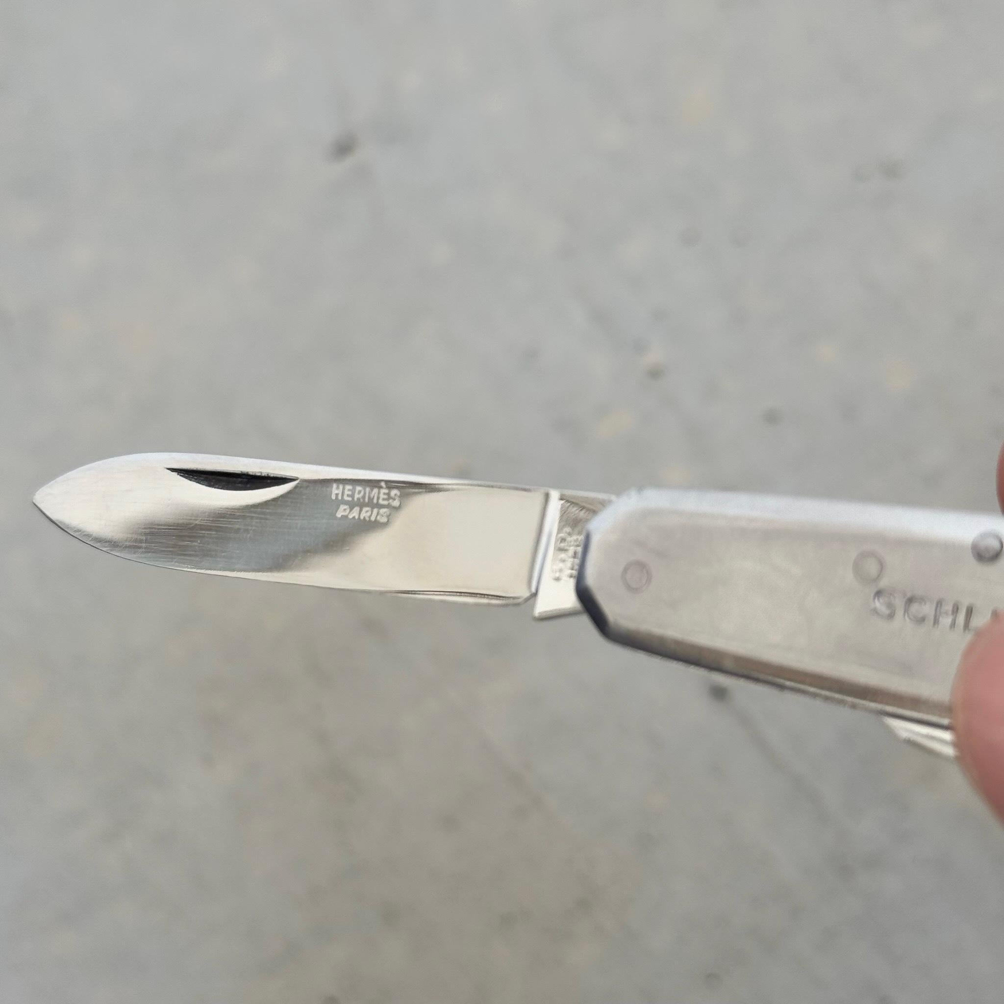 Fin du 20e siècle Ouvre-bouteille multi-outils en acier Hermés, 1980 France en vente