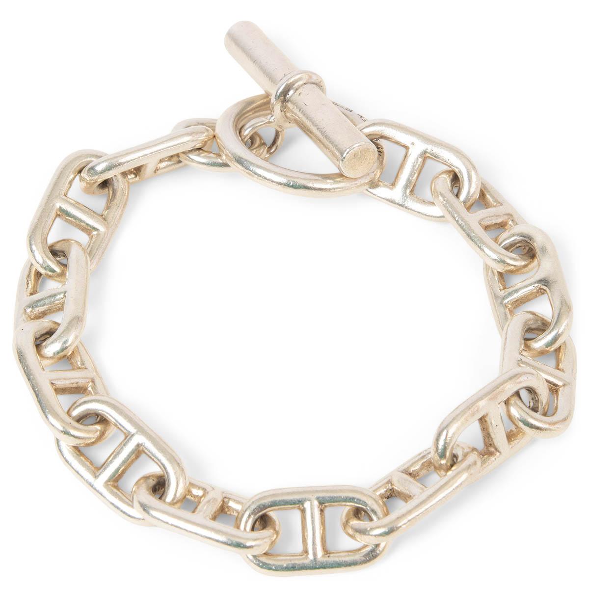 100% authentic Hermès Chaine D'Ancre bracelet in sterling silver. Has been worn and shows some natural wear and scratches. Overall in excellent condition. 

Measurements
Width	1cm (0.4in)
Length	23cm (9in)
Circumference	18cm (7in)
Hardware	Sterling