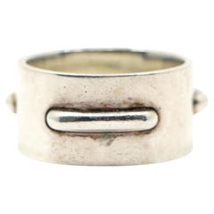 Anillo Hermes de plata de ley con banda de costura