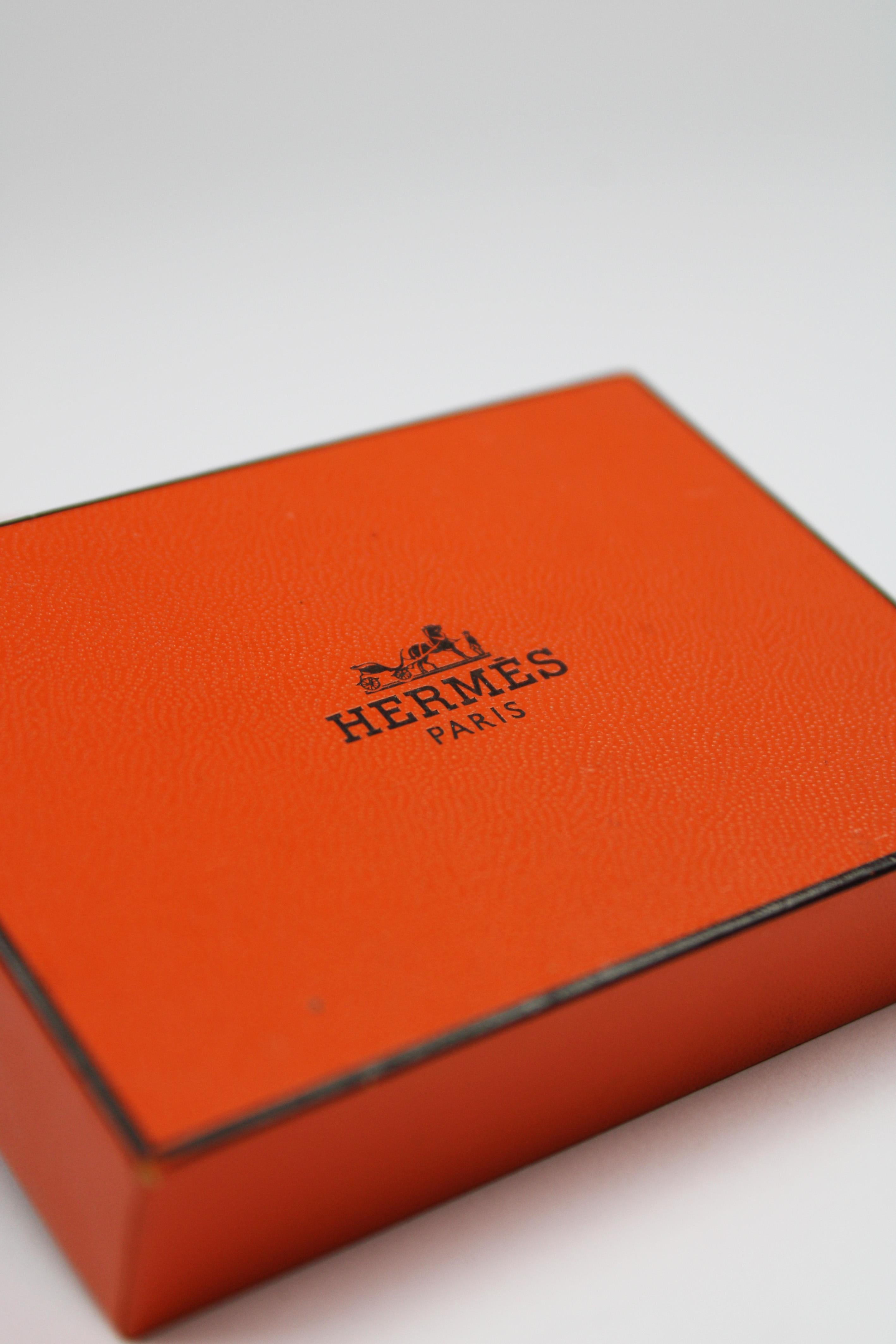 Hermès Sterling Silver Stirrup Cufflinks Box Paris France 21th Century For Sale 4
