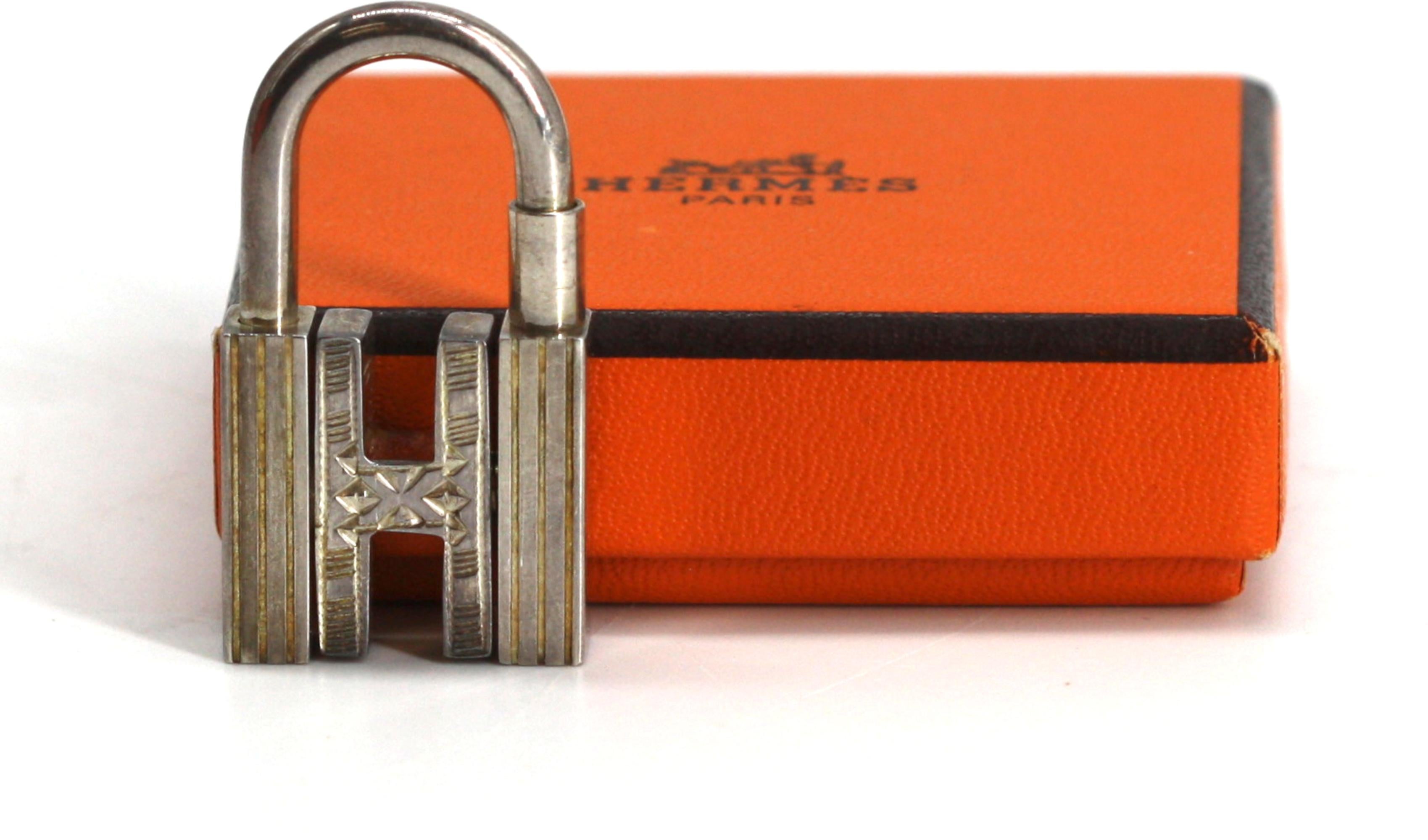 Women's or Men's Hermes Sterling Silver Touareg H Motif Cadena Padlock Bag Charm For Sale