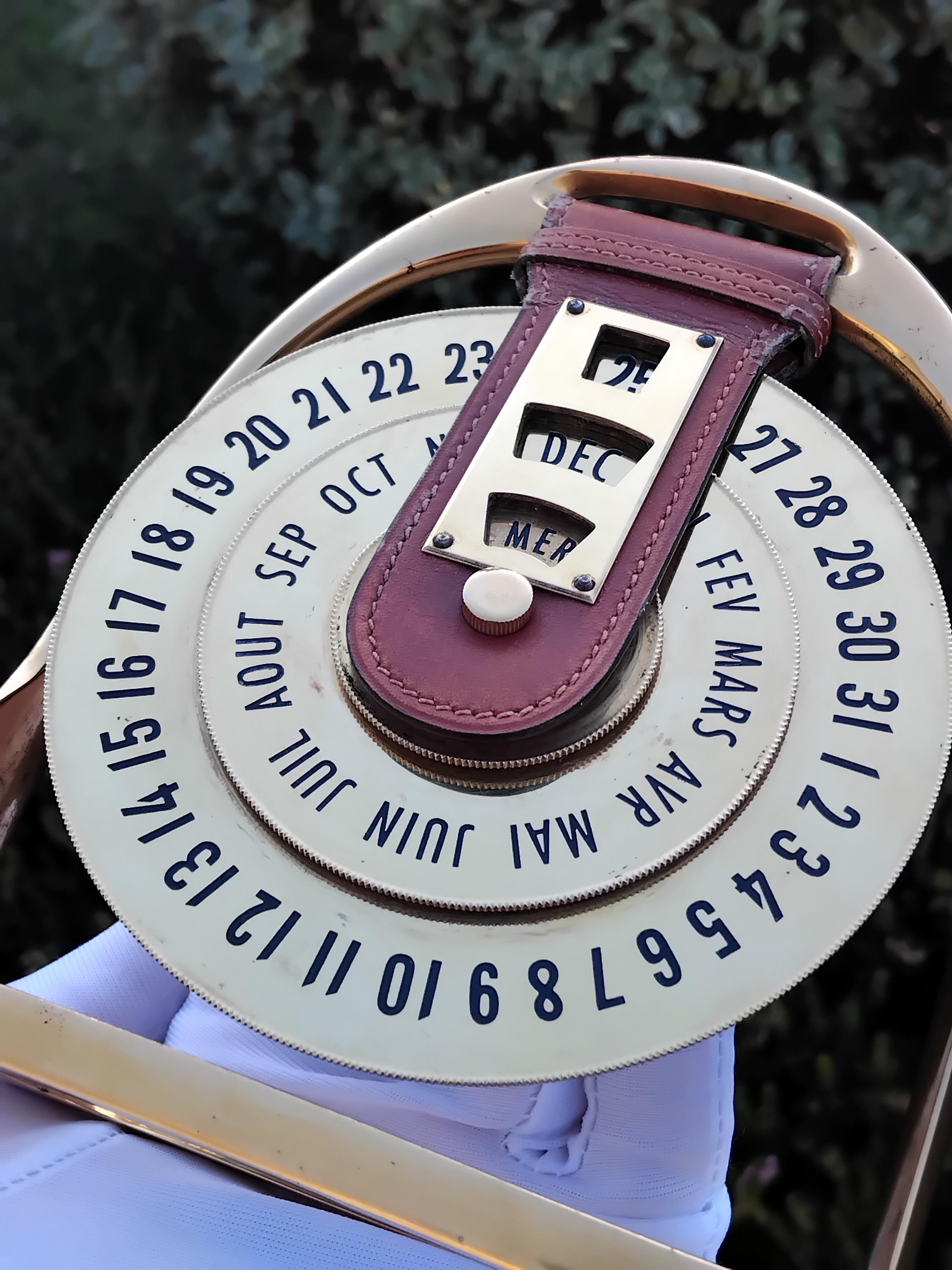 Hermès Calendario Perpetuo a forma di staffa Effemeridi in metallo e pelle 4