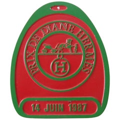 Hermès Steigbügel geformt Prix De Diane 1987 Aluminium Schild Plaque Maroc Collector