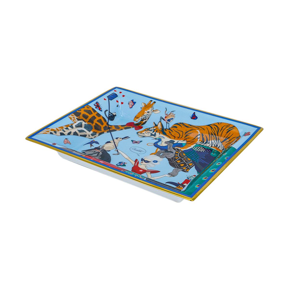 Bandeja de cambio Hermes Story Porcelana de Limoges Azul y Gris en venta 4