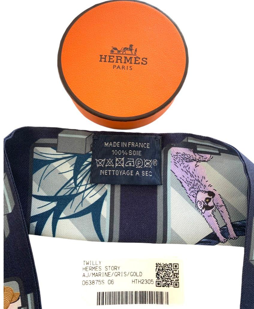 Hermès Story Twilly in Marine & Gold In Excellent Condition In Brisbane, QLD