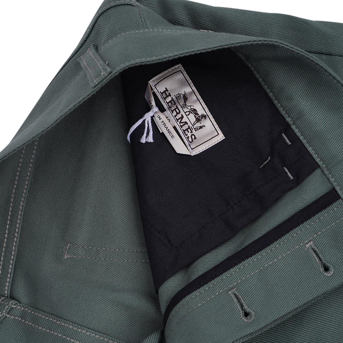 Hermès - Blouson droit « Vert de Gris » en jean avec boutons et boutons à logo, taille 40 en vente 5