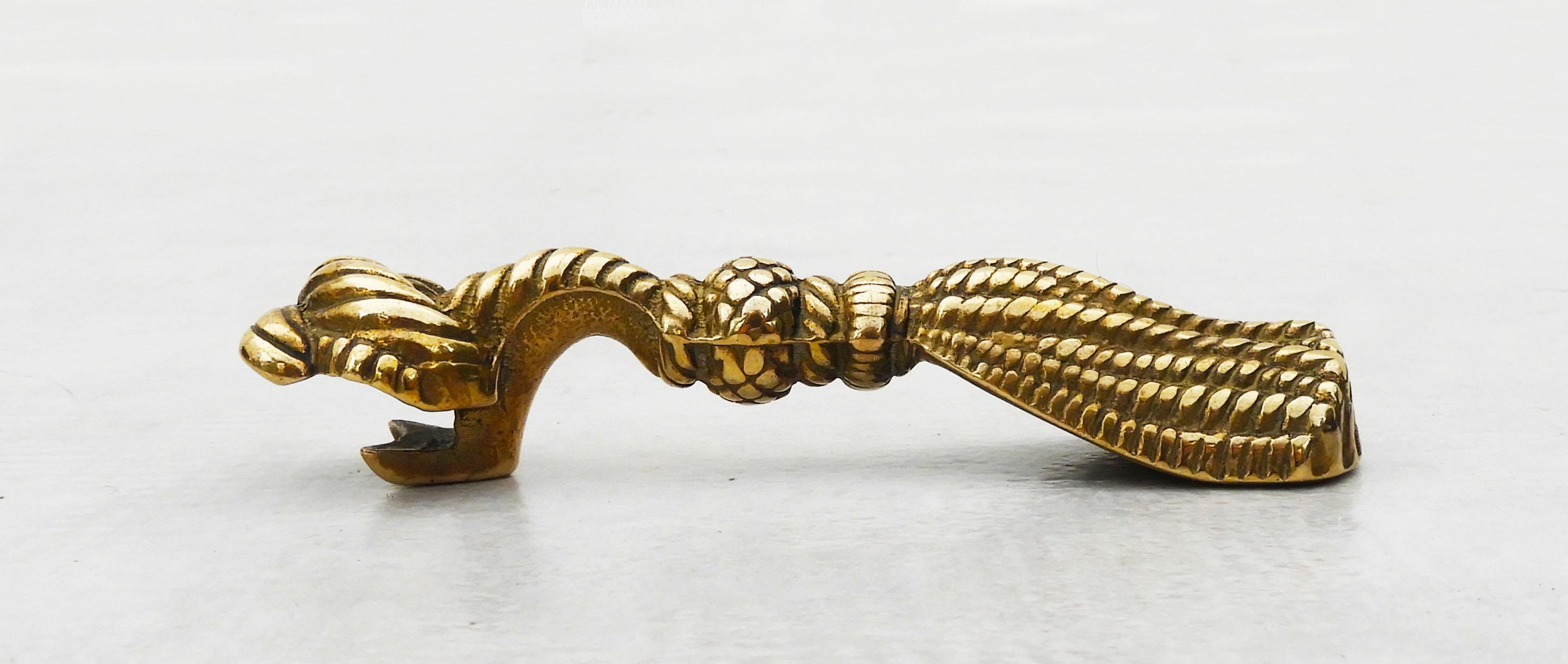 Hermès Style Messing-Flaschenöffner, Pom Pom, Quaste, Seilknoten, Frankreich um 1960 (Gegossen) im Angebot