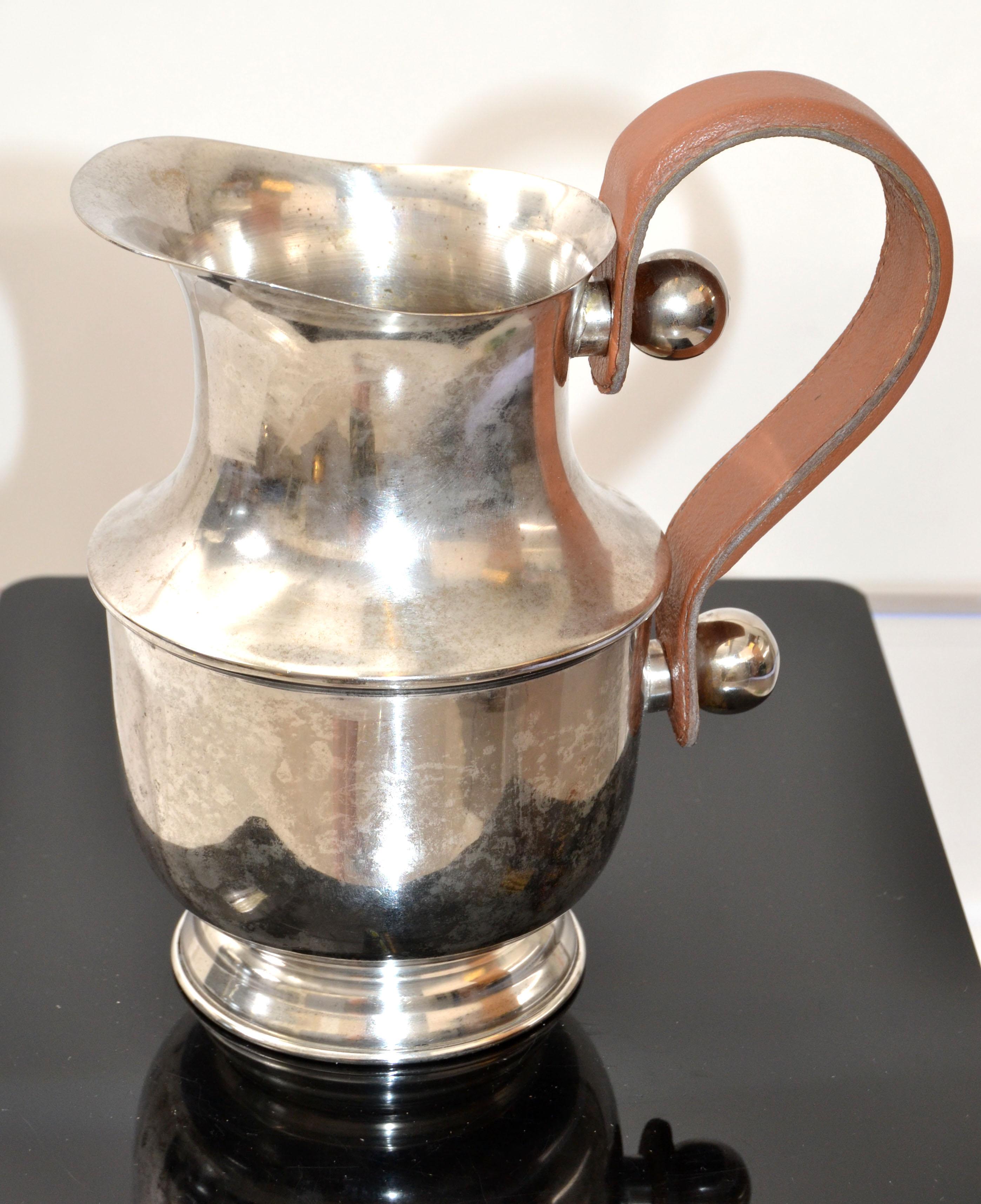 Hermès Style Mid-Century Modern Silver Plate over Nickel Decanter, Vessel Carafe In Good Condition In Miami, FL