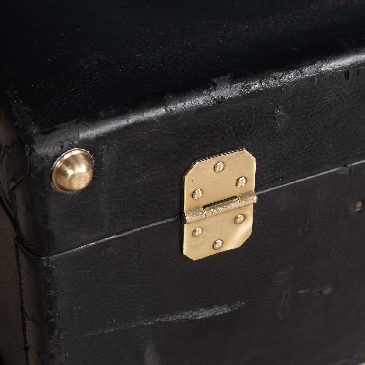 Hermès Suitcase in Black Leatherette, Paris, circa 1940 10