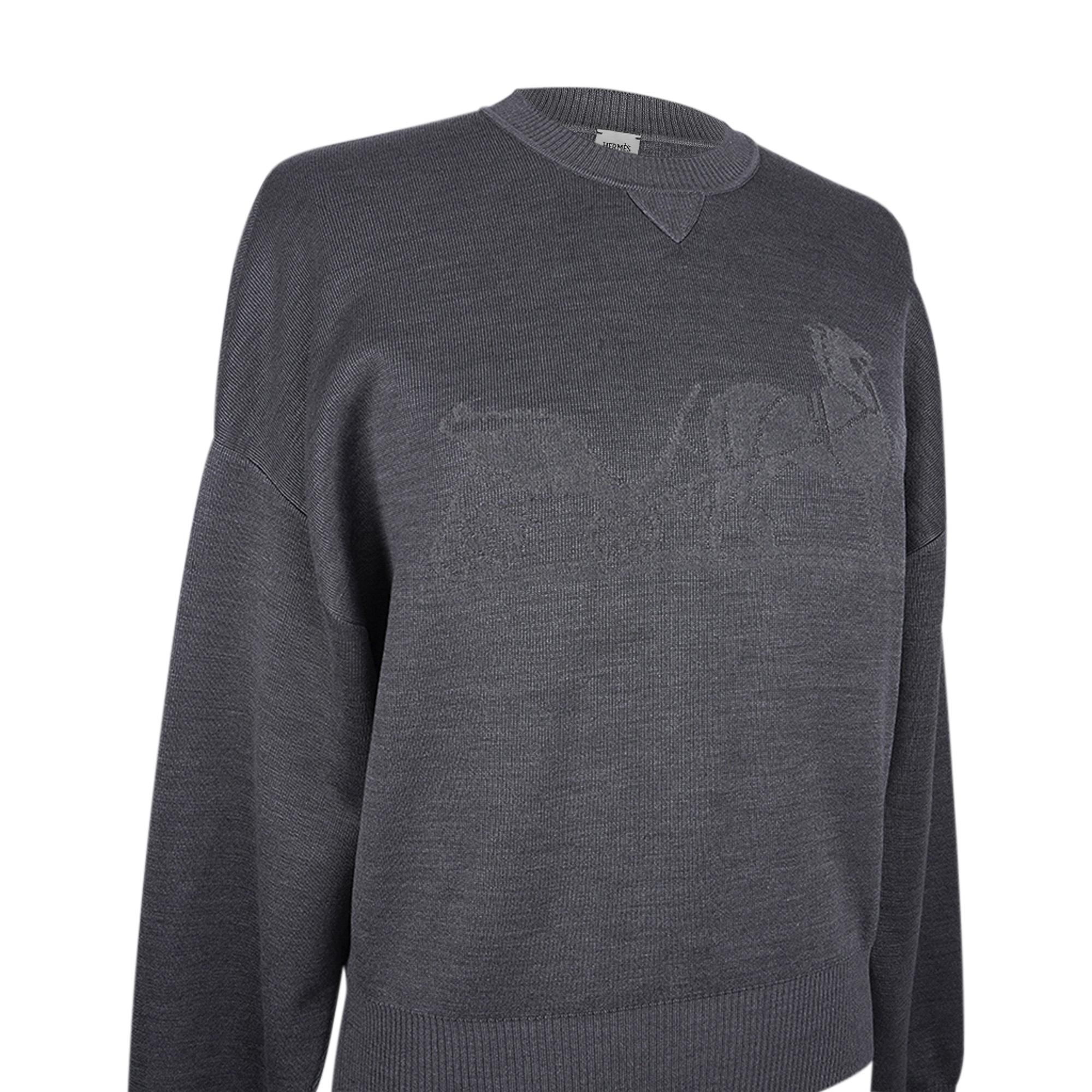 Hermes Sweater Ex-Libris Gray Cashmere and Silk  34 / 4 In New Condition For Sale In Miami, FL