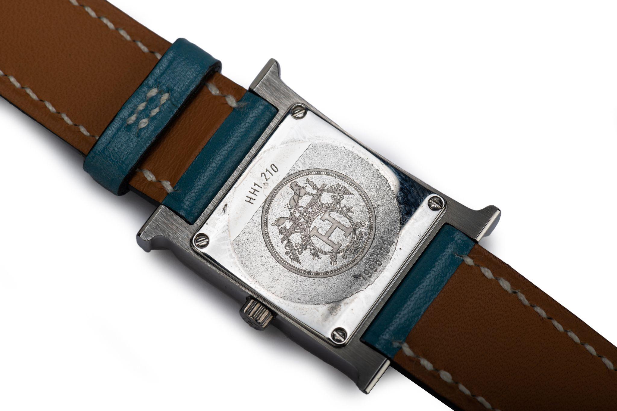 Hermès Swift 25 mm Heure H Hour Uhr im Zustand „Hervorragend“ im Angebot in West Hollywood, CA