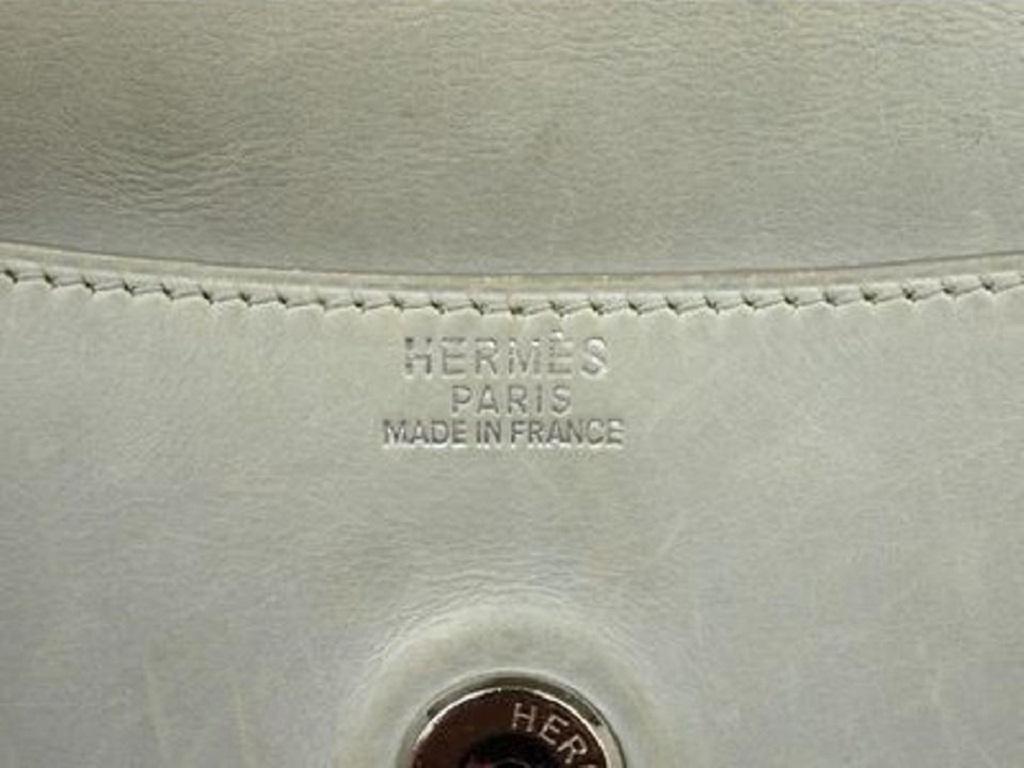 Hermès Swift Rio 220748 Pale Blue Leather Clutch In Good Condition For Sale In Dix hills, NY