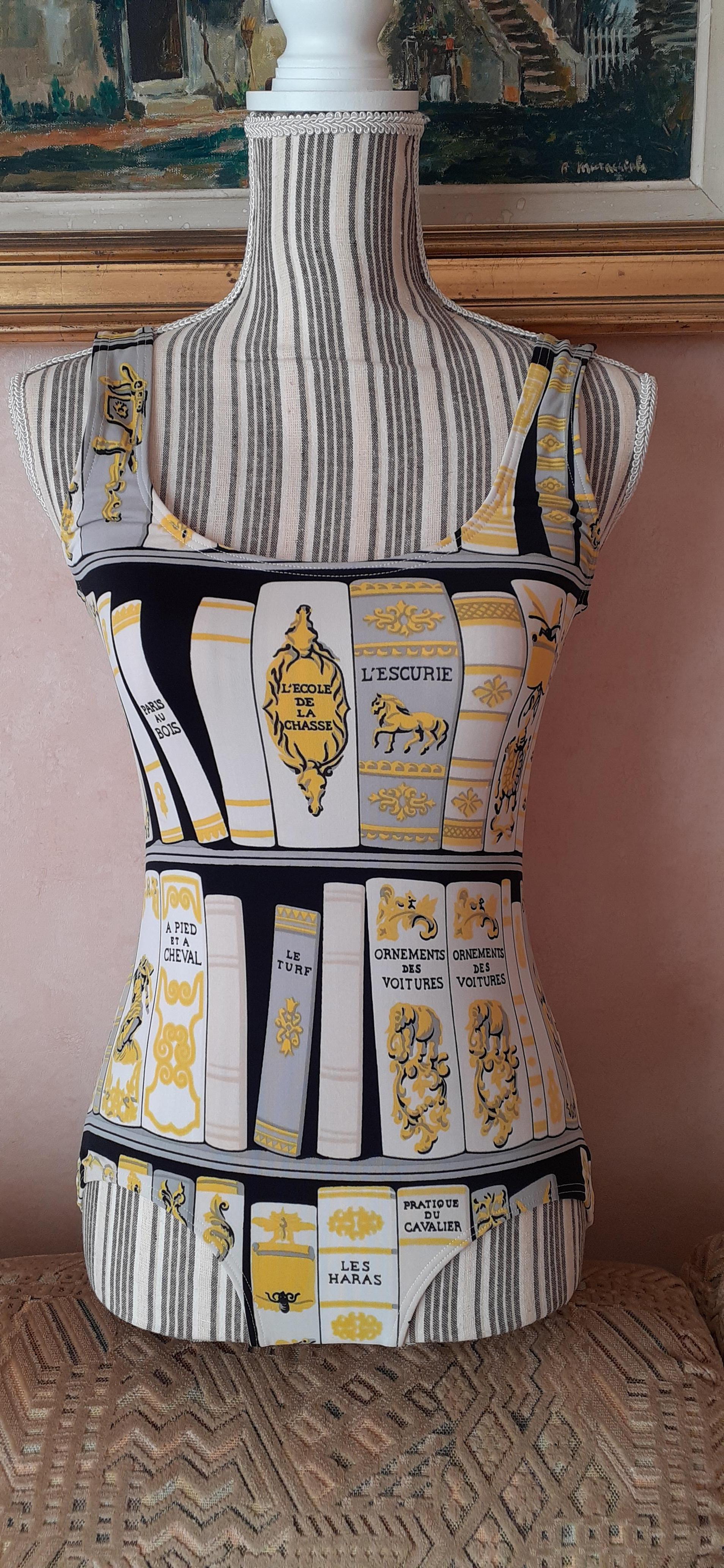 Hermès Swimsuit One piece Swimwear Bibliothèque Bookshelf Print Size M en vente 11