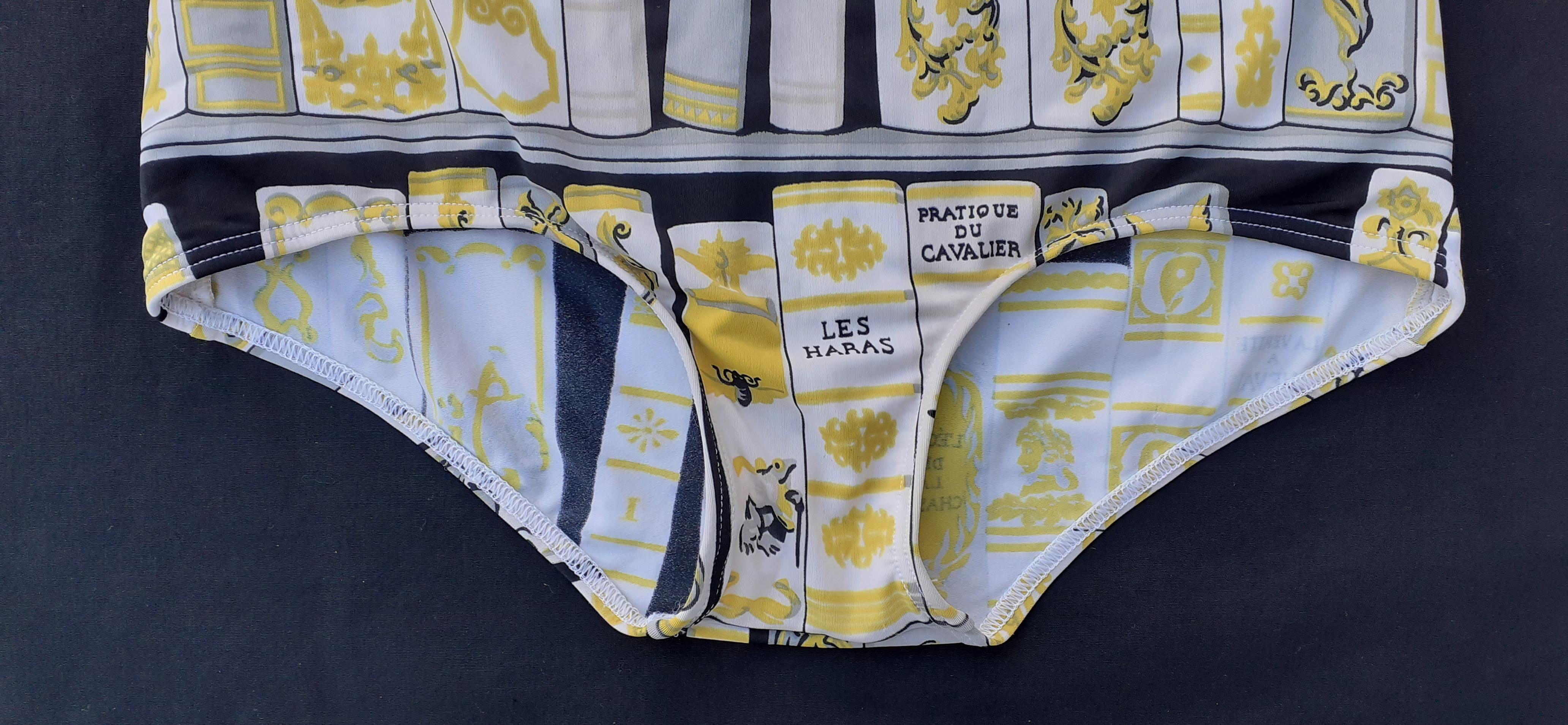 Hermès Swimsuit One piece Swimwear Bibliothèque Bookshelf Print Size M en vente 1