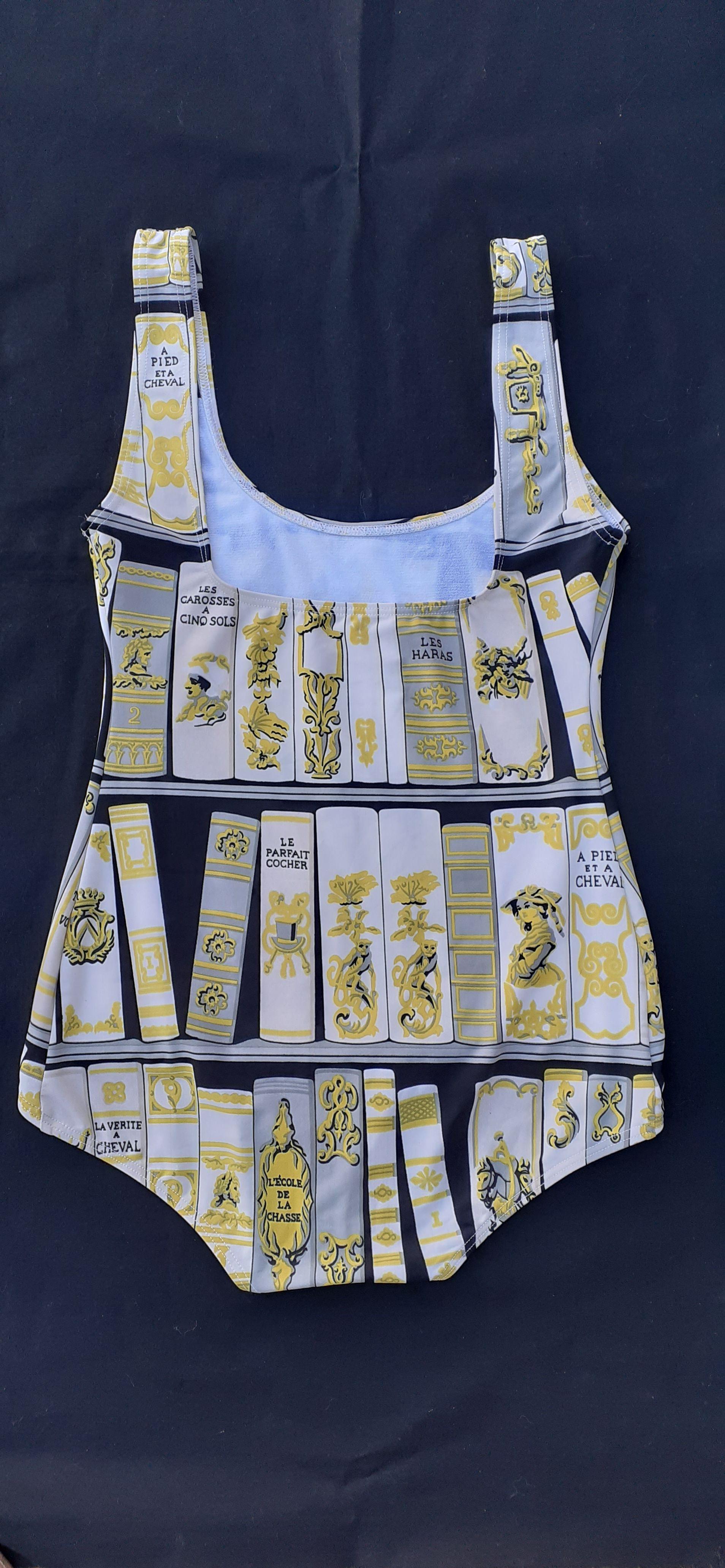 Hermès Swimsuit One piece Swimwear Bibliothèque Bookshelf Print Size M en vente 4